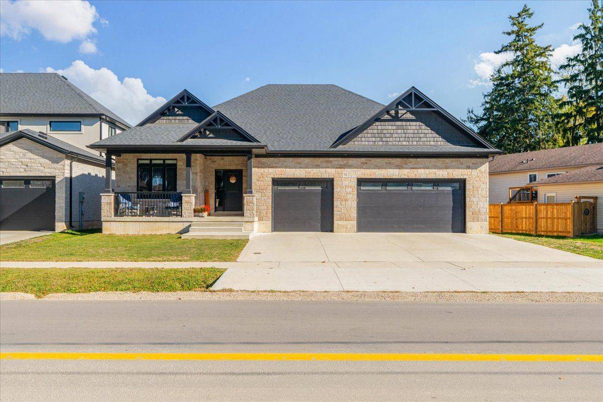 North Middlesex, ON N0M 1A0,92 Queen ST