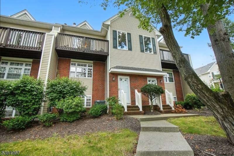 Berkeley Heights Twp., NJ 07922,5 Castle Drive