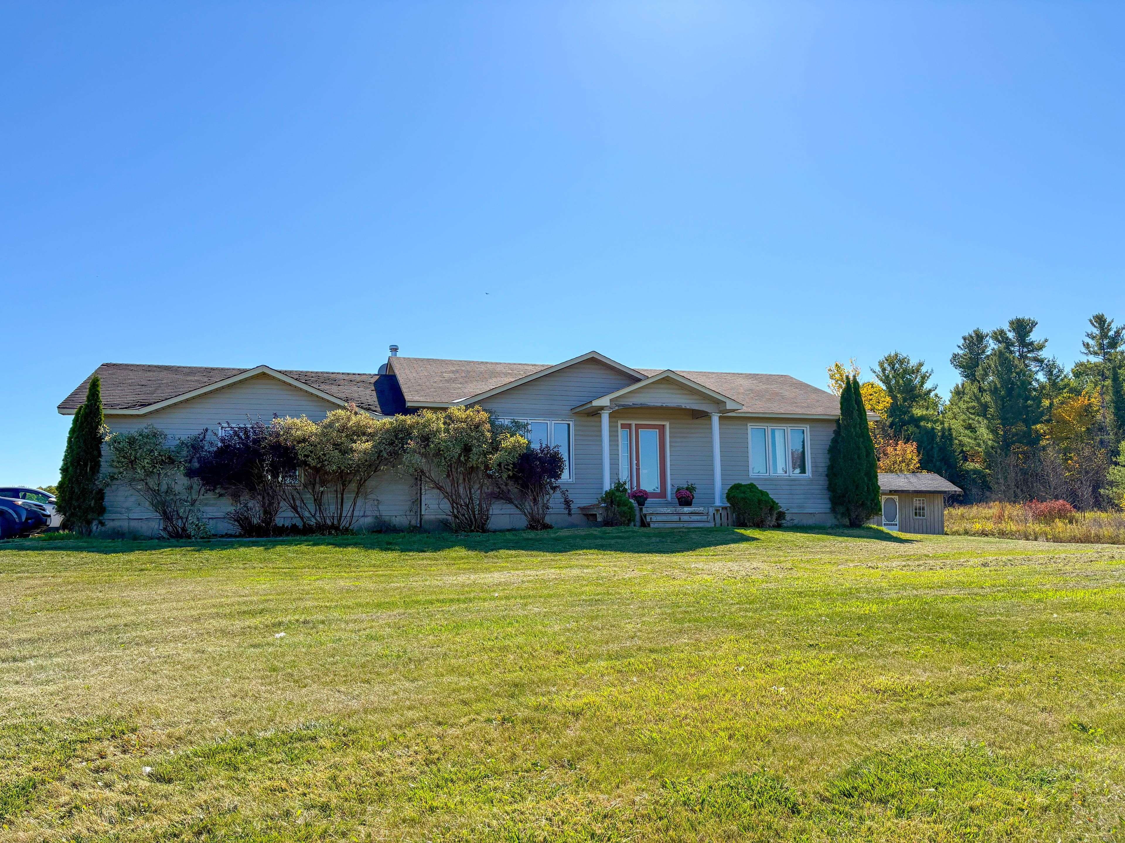 Mcnab/braeside, ON K7V 1P8,575 Braeloch RD