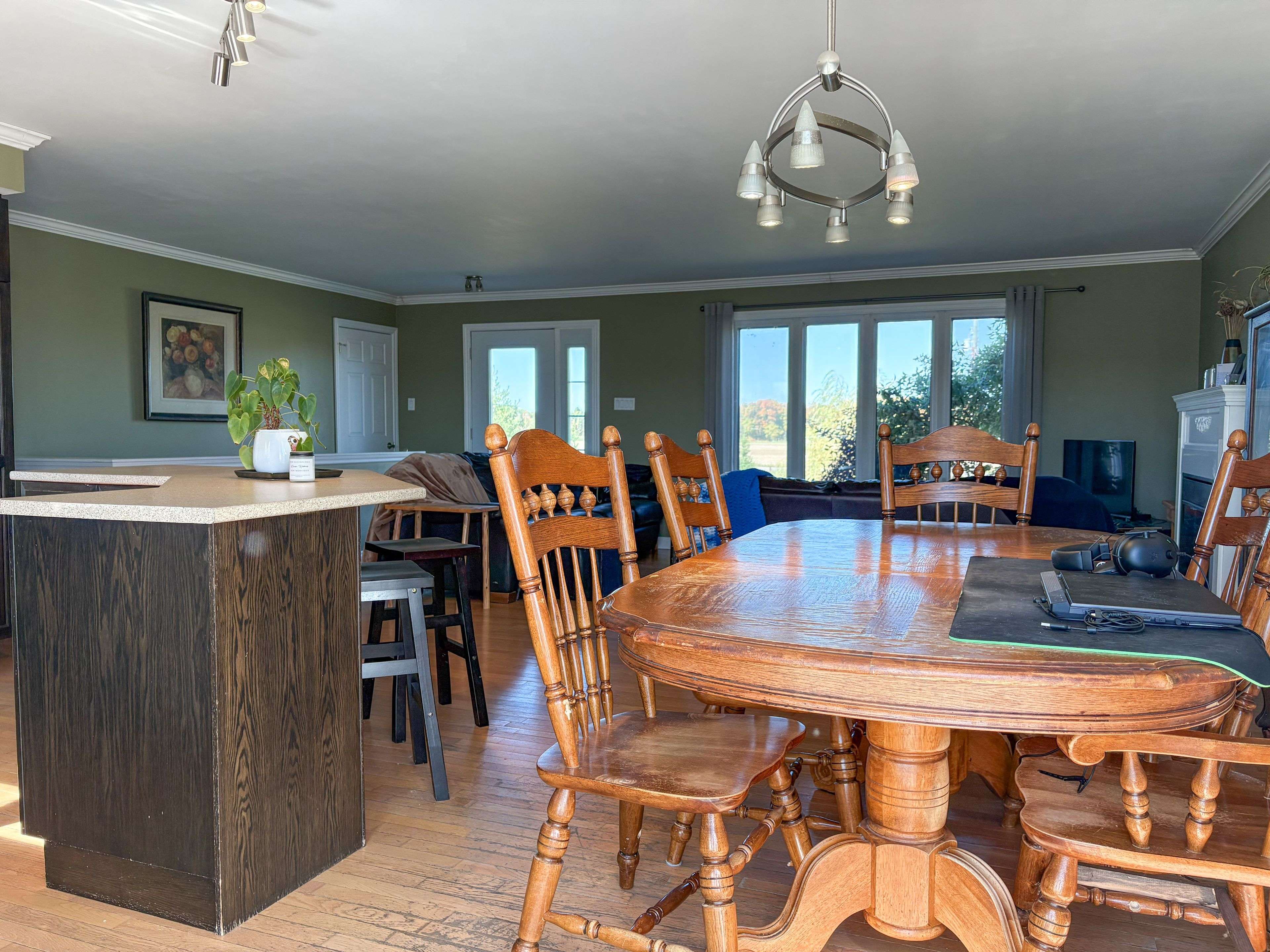 Mcnab/braeside, ON K7V 1P8,575 Braeloch RD