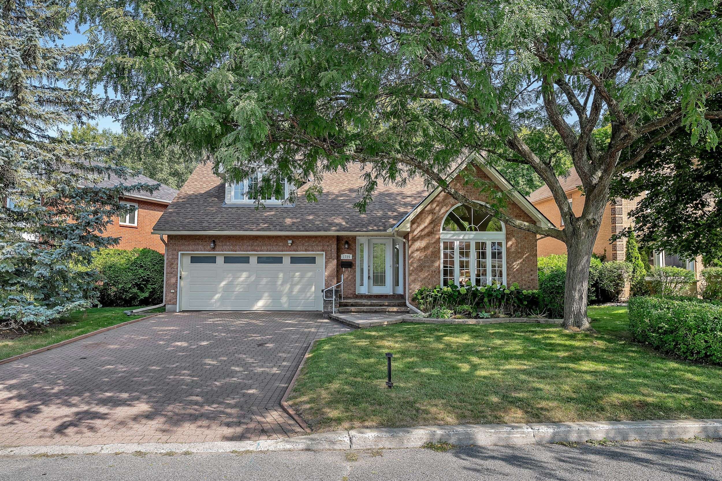 Orleans - Convent Glen And Area, ON K1C 6Z1,1725 Autumn Ridge DR