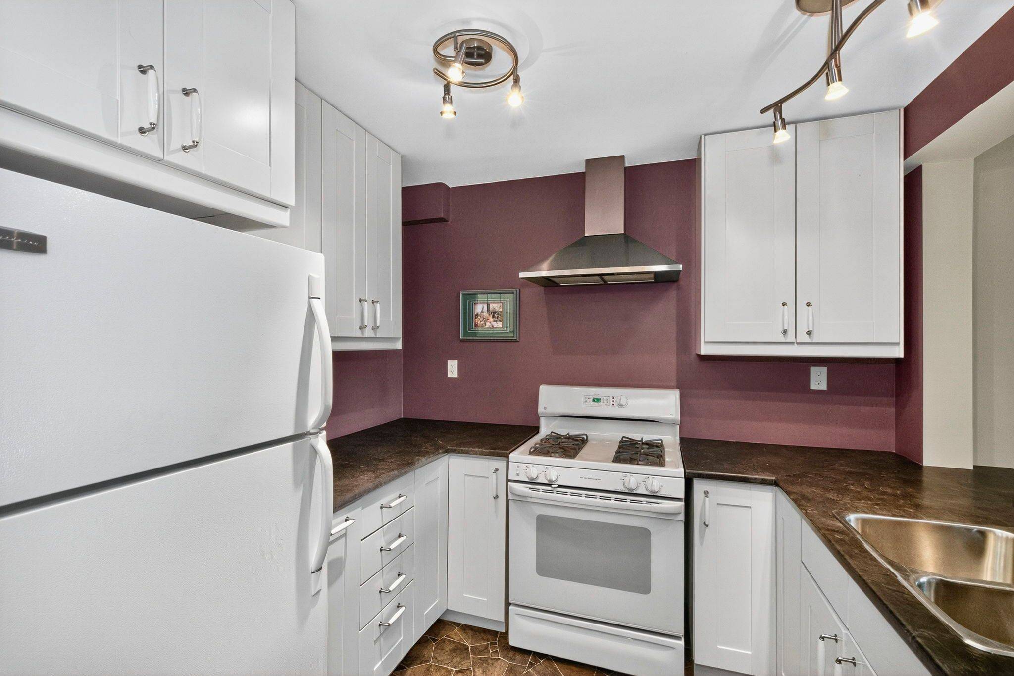 Midland, ON L4R 4R8,778 William ST #56