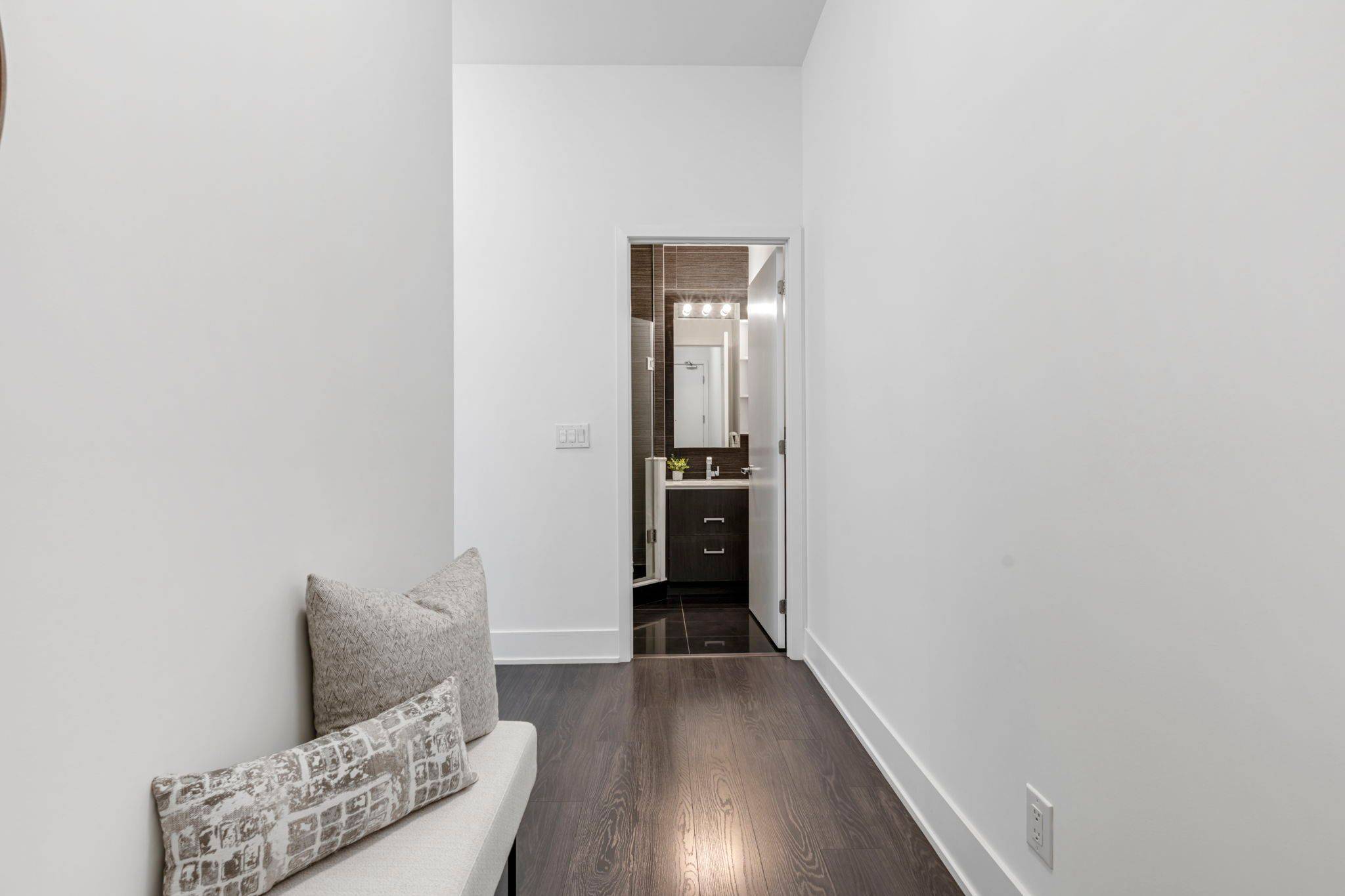 Toronto W02, ON M6P 0A2,1830 Bloor ST W #UPH1