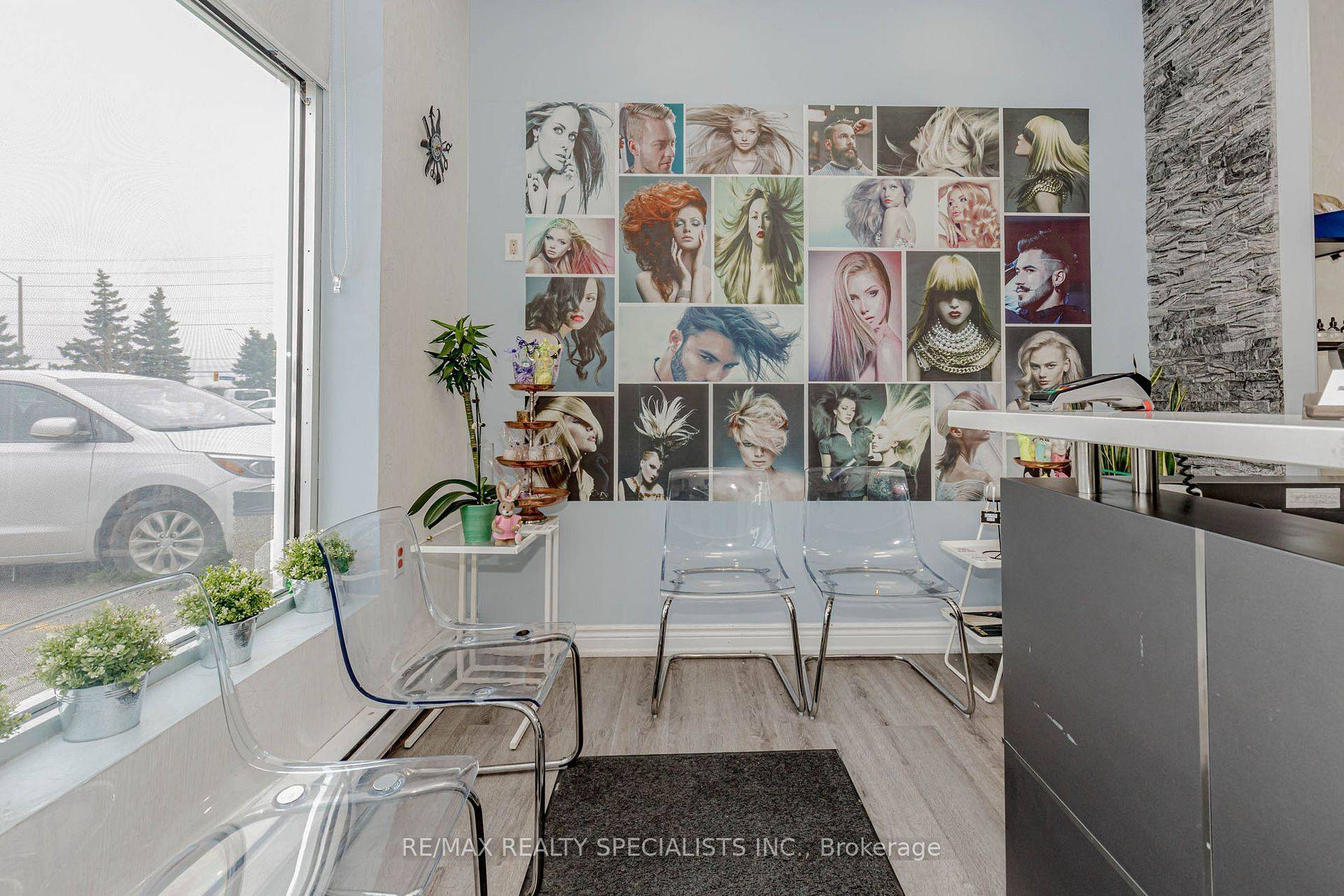 Mississauga, ON L5N 0A5,3945 Doug Leavens BLVD #105