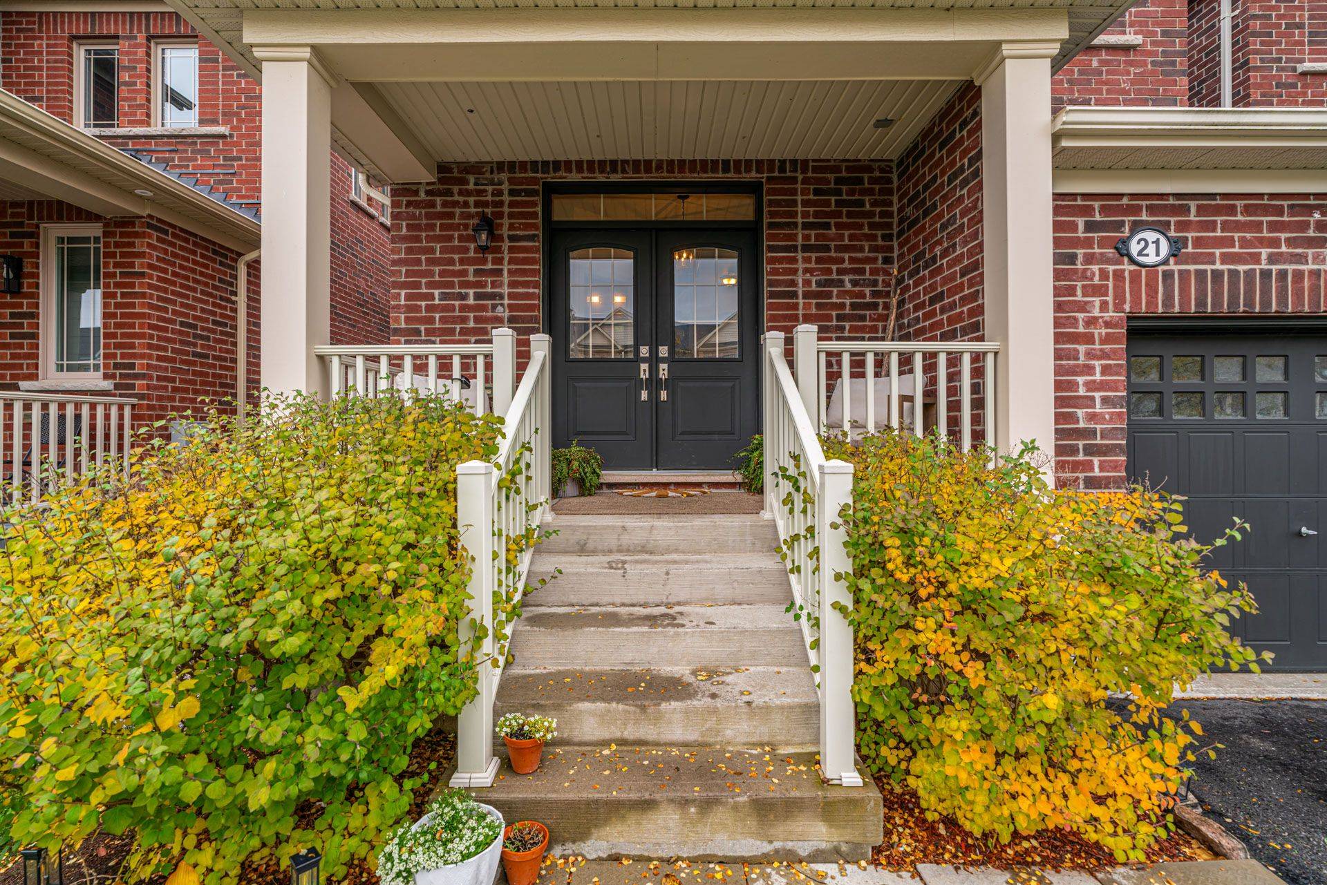 New Tecumseth, ON L0G 1W0,21 Weaver TER