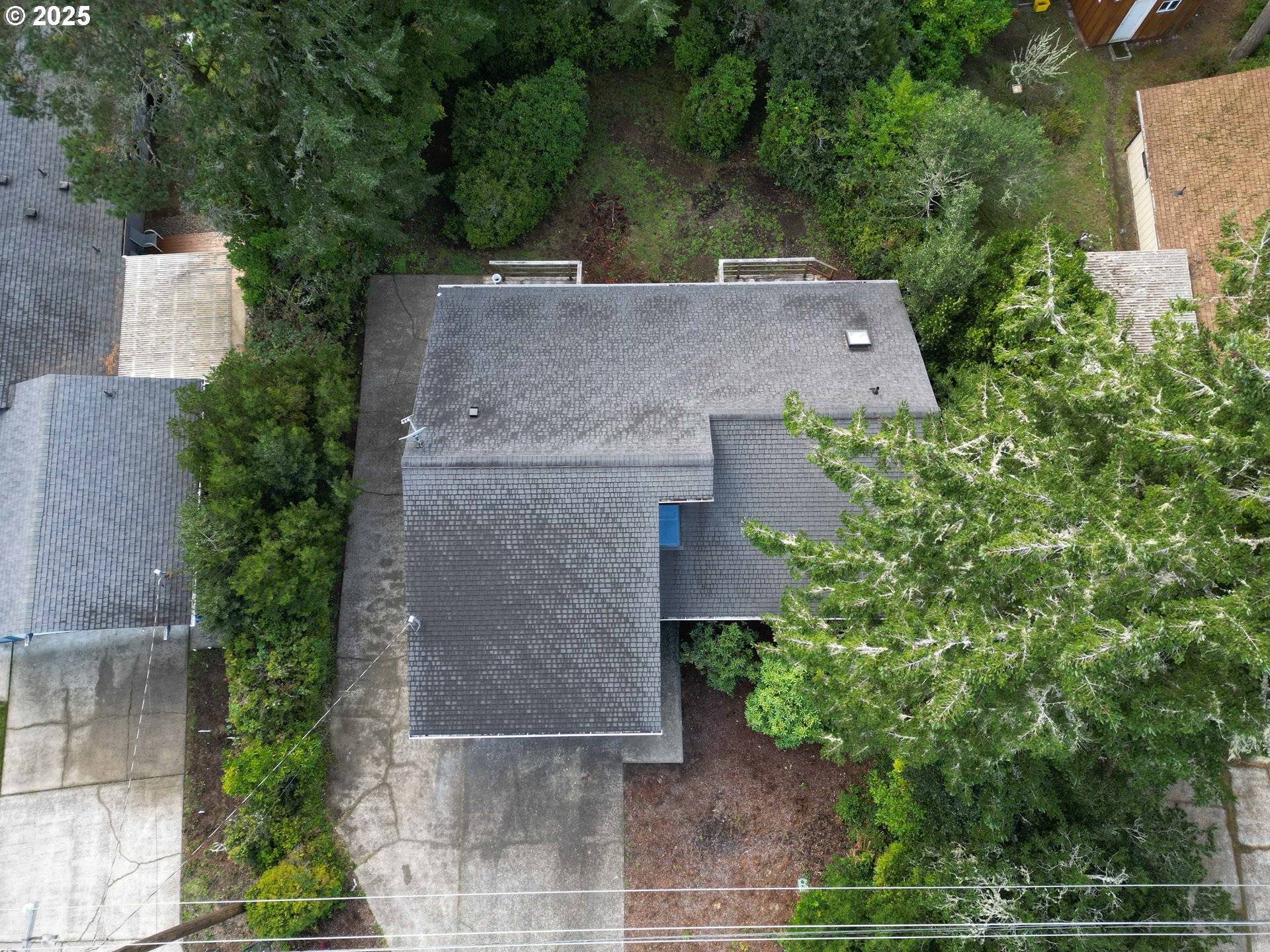 Florence, OR 97439,2040 11TH ST