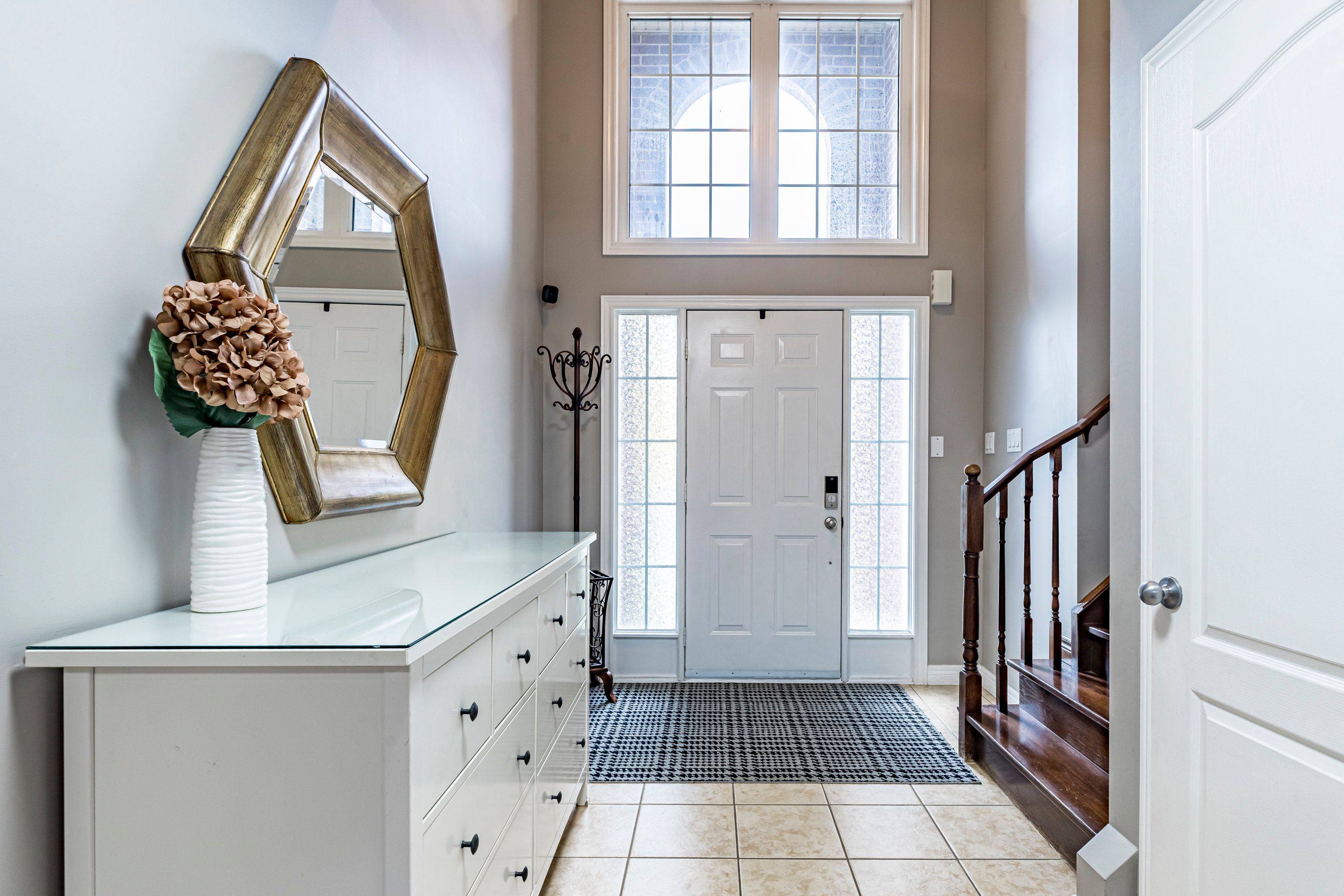 Hamilton, ON L8E 0A4,28 Springbreeze HTS W