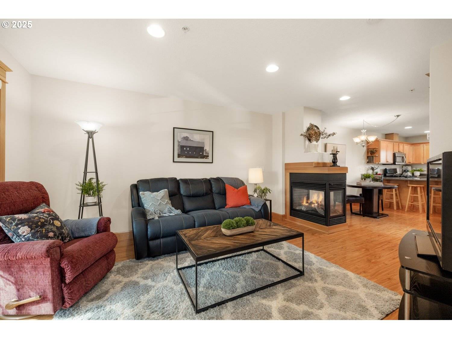 Hillsboro, OR 97123,301 W MAIN ST