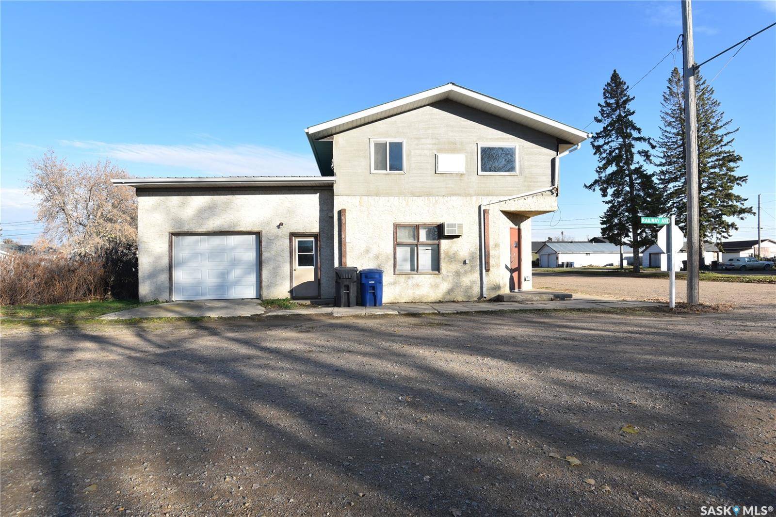 Codette, SK S0E 0P0,200-206 Railway AVENUE