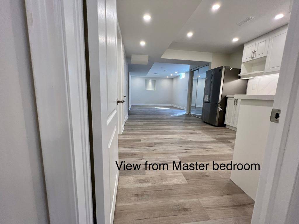 Milton, ON L9T 6N4,1410 Storey DR #Basement