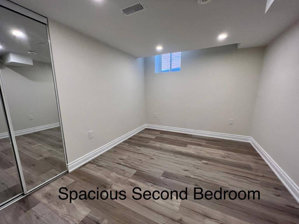 Milton, ON L9T 6N4,1410 Storey DR #Basement