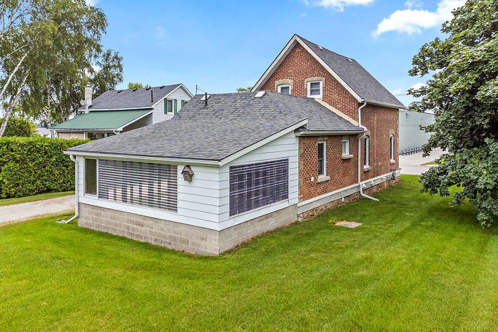 South Bruce Peninsula, ON N0H 2T0,524 Scott ST