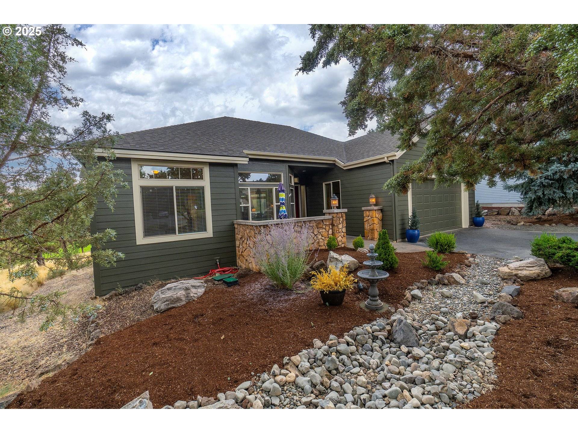 Redmond, OR 97756,7986 LITTLE FALLS CT