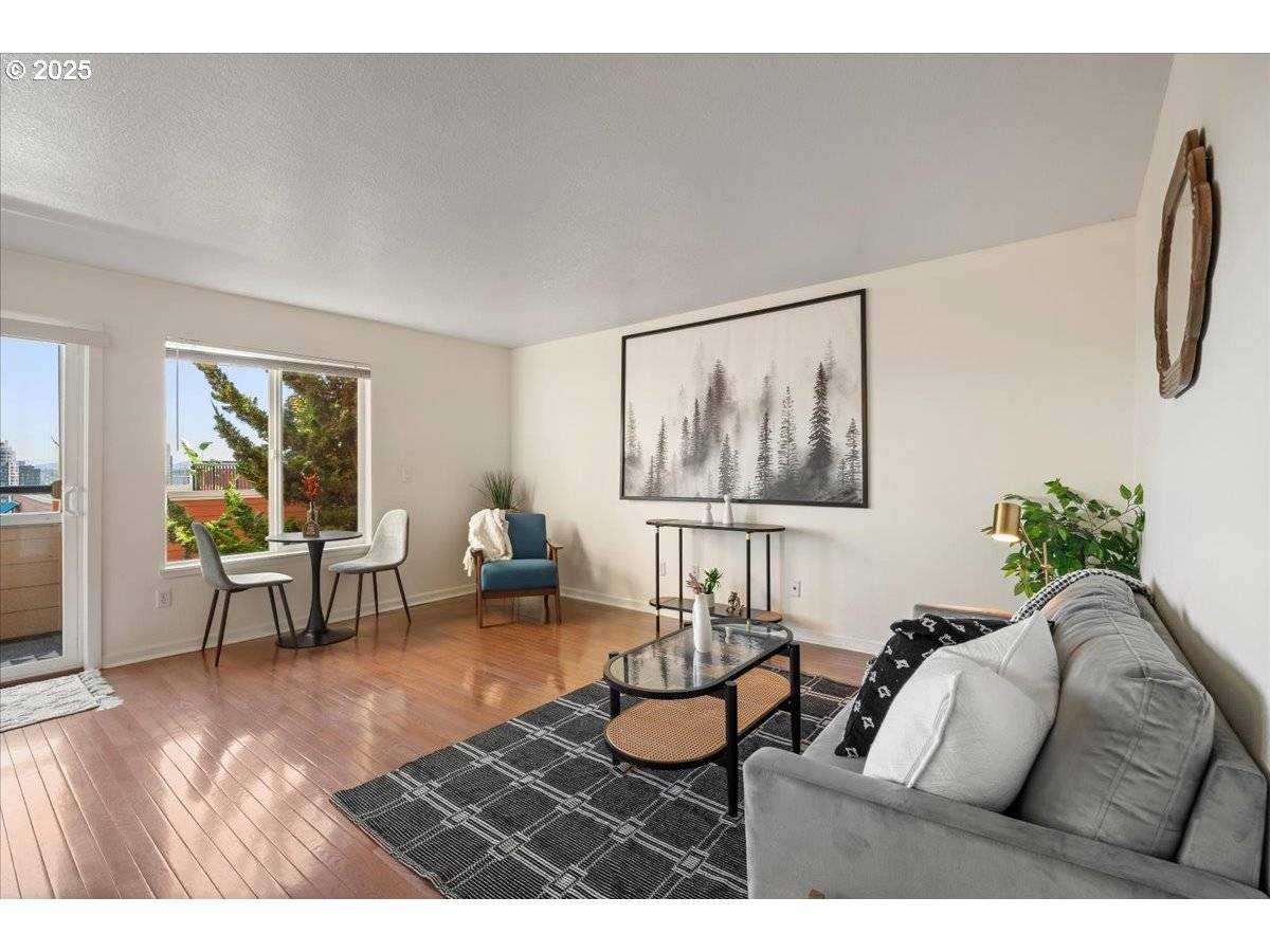 Portland, OR 97239,3515 SW BARBUR BLVD #P1