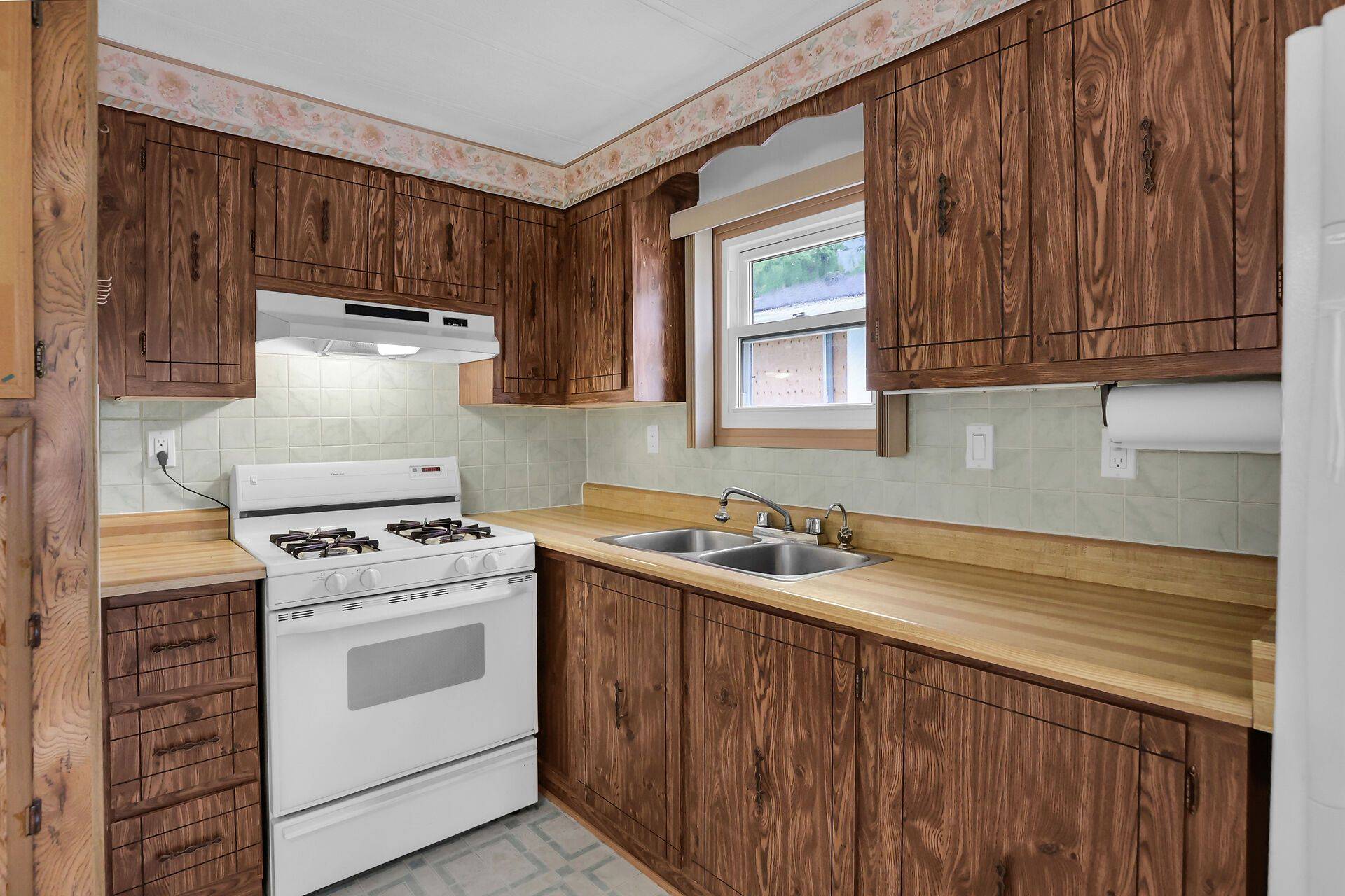 Niagara-on-the-lake, ON L0S 1J1,23 Four Mile Creek RD #315