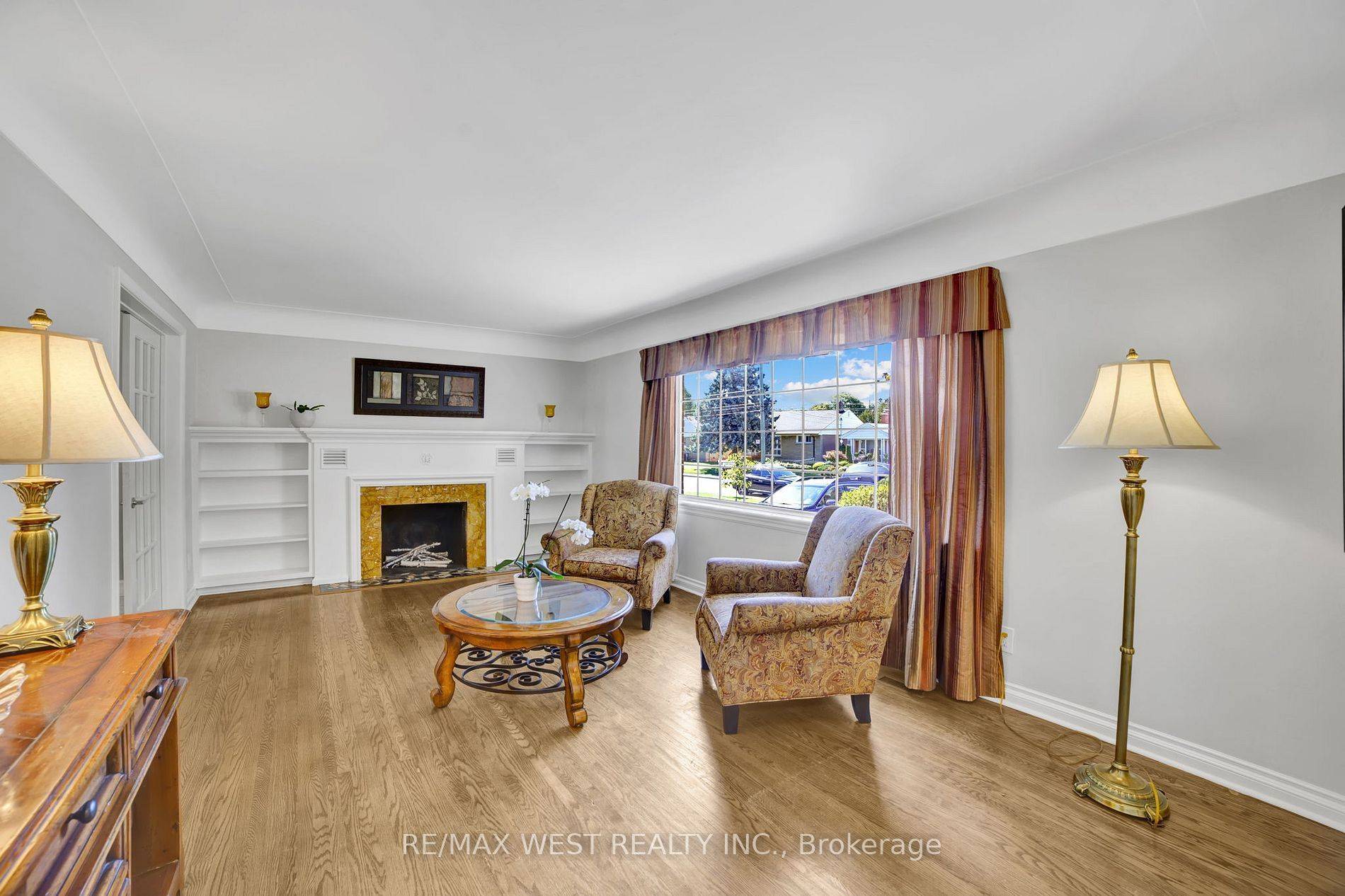 Hamilton, ON L8S 3E9,31 Lower Horning RD