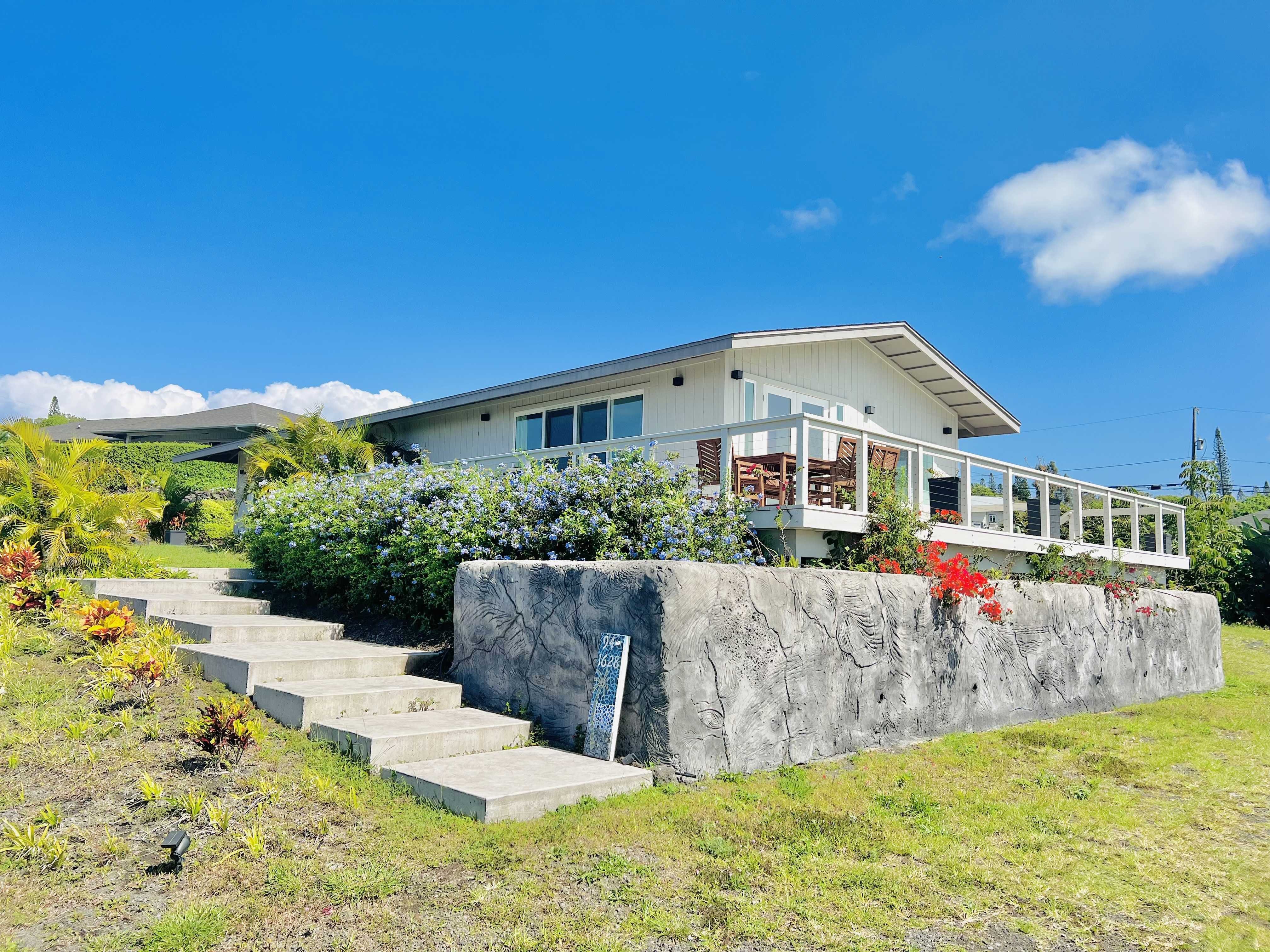 Naalehu, HI 96772,94-1628 MAKALII ST