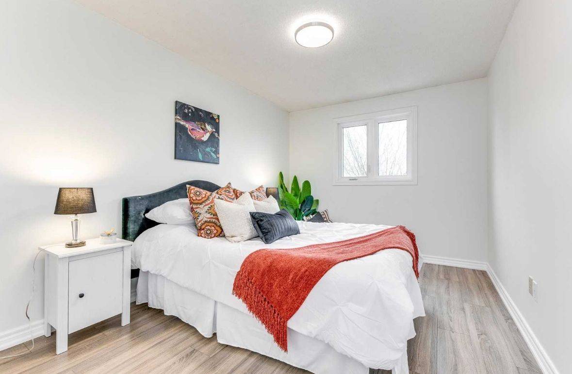 Hamilton, ON L9K 1R6,3 Perthshire CT