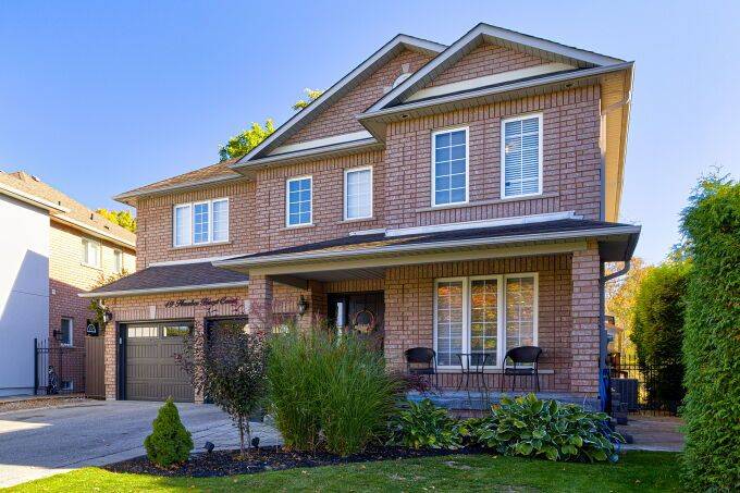 Vaughan, ON L4H 1N3,49 Humber Forest CT