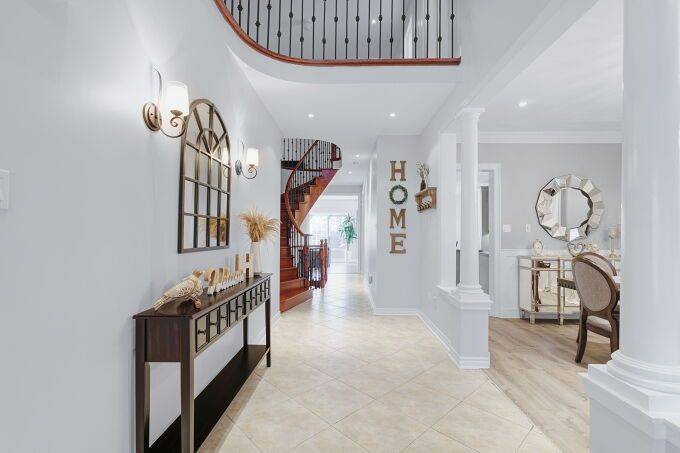 Vaughan, ON L4H 1N3,49 Humber Forest CT