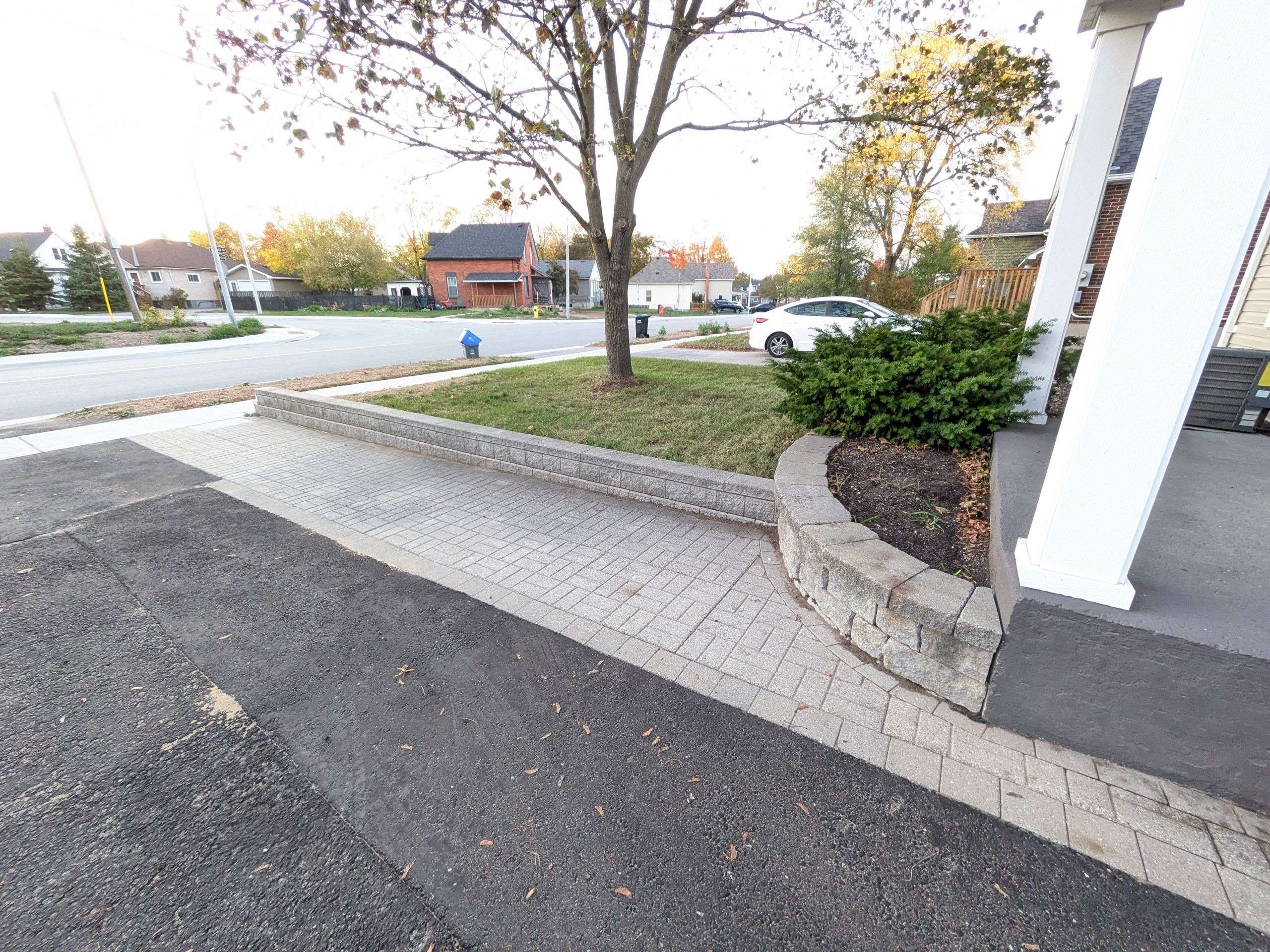 Barrie, ON L4N 3E6,127 Innisfil ST