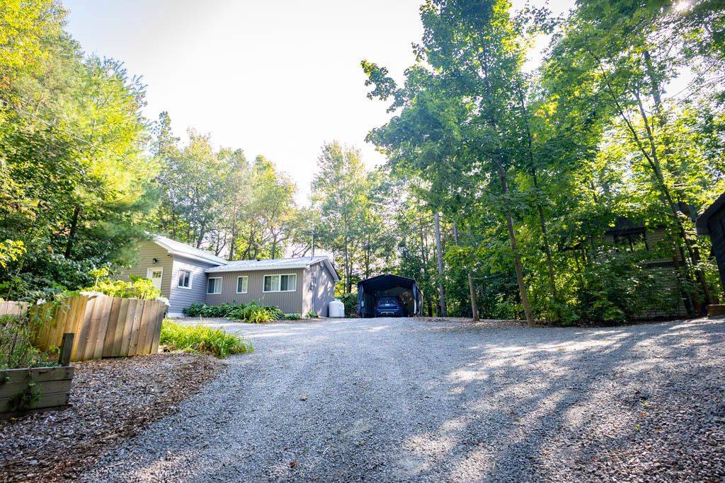 Scugog, ON L9L 2C3,73 Sumac LN