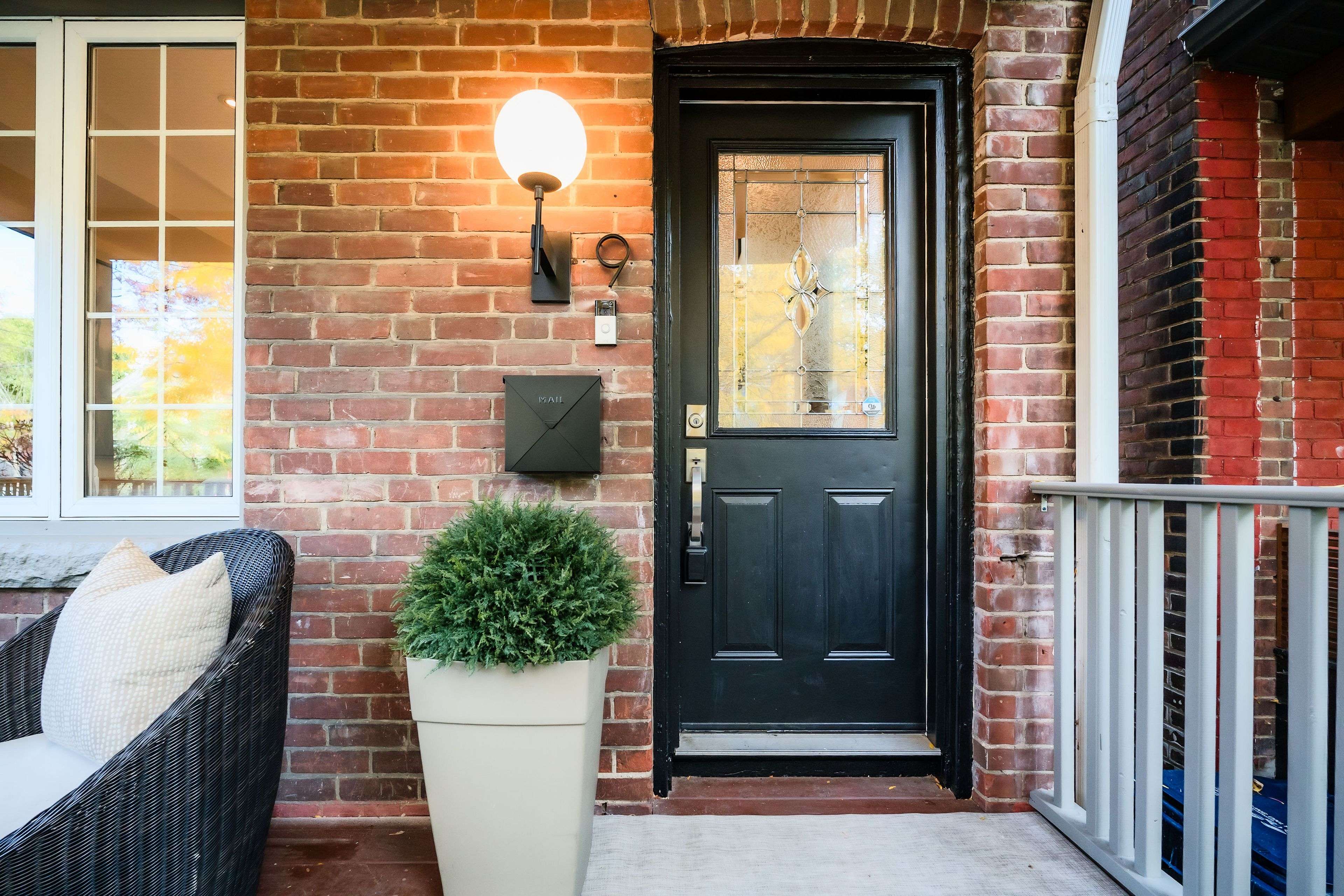 Toronto E02, ON M4C 1E7,9 Ethelwin AVE