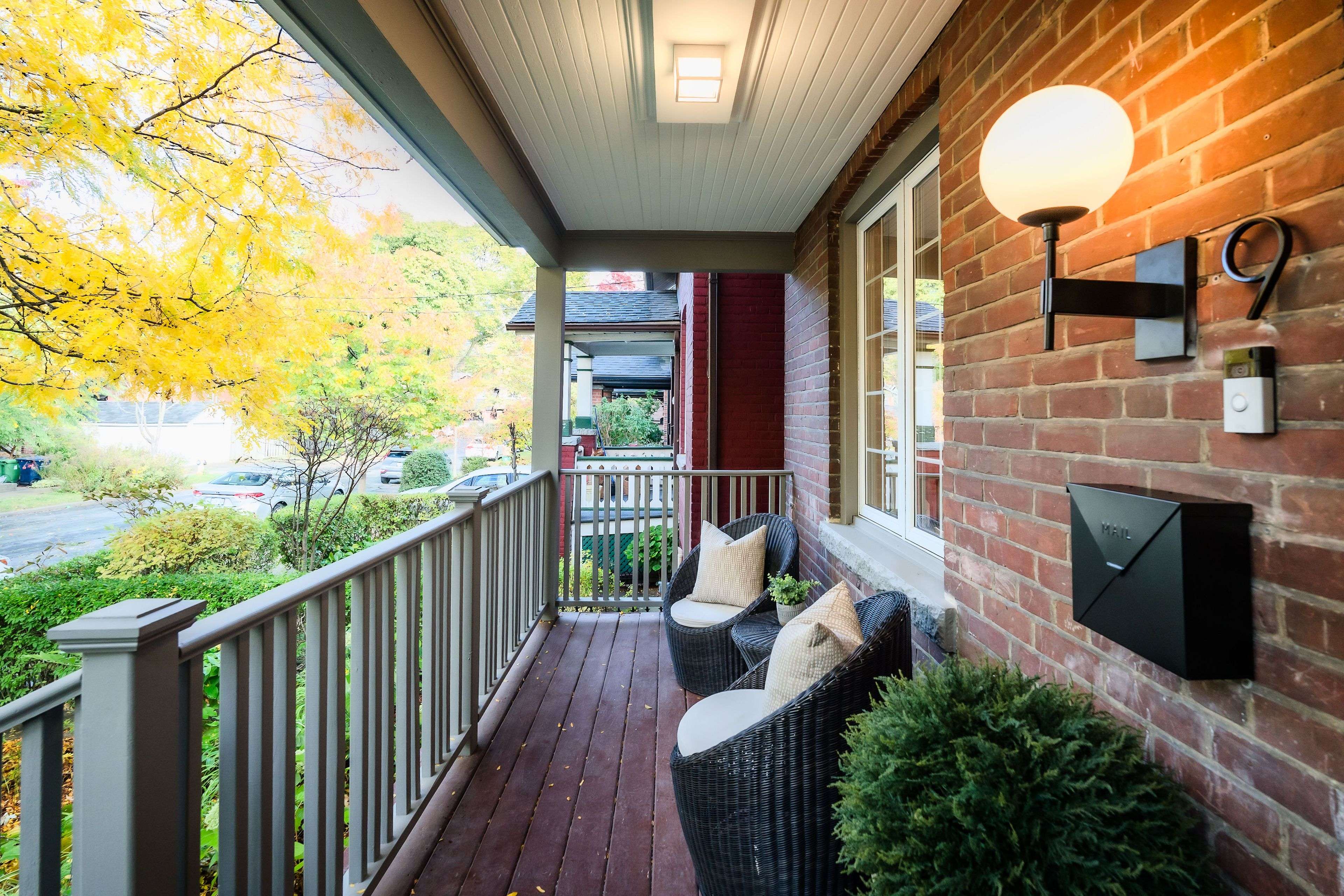 Toronto E02, ON M4C 1E7,9 Ethelwin AVE