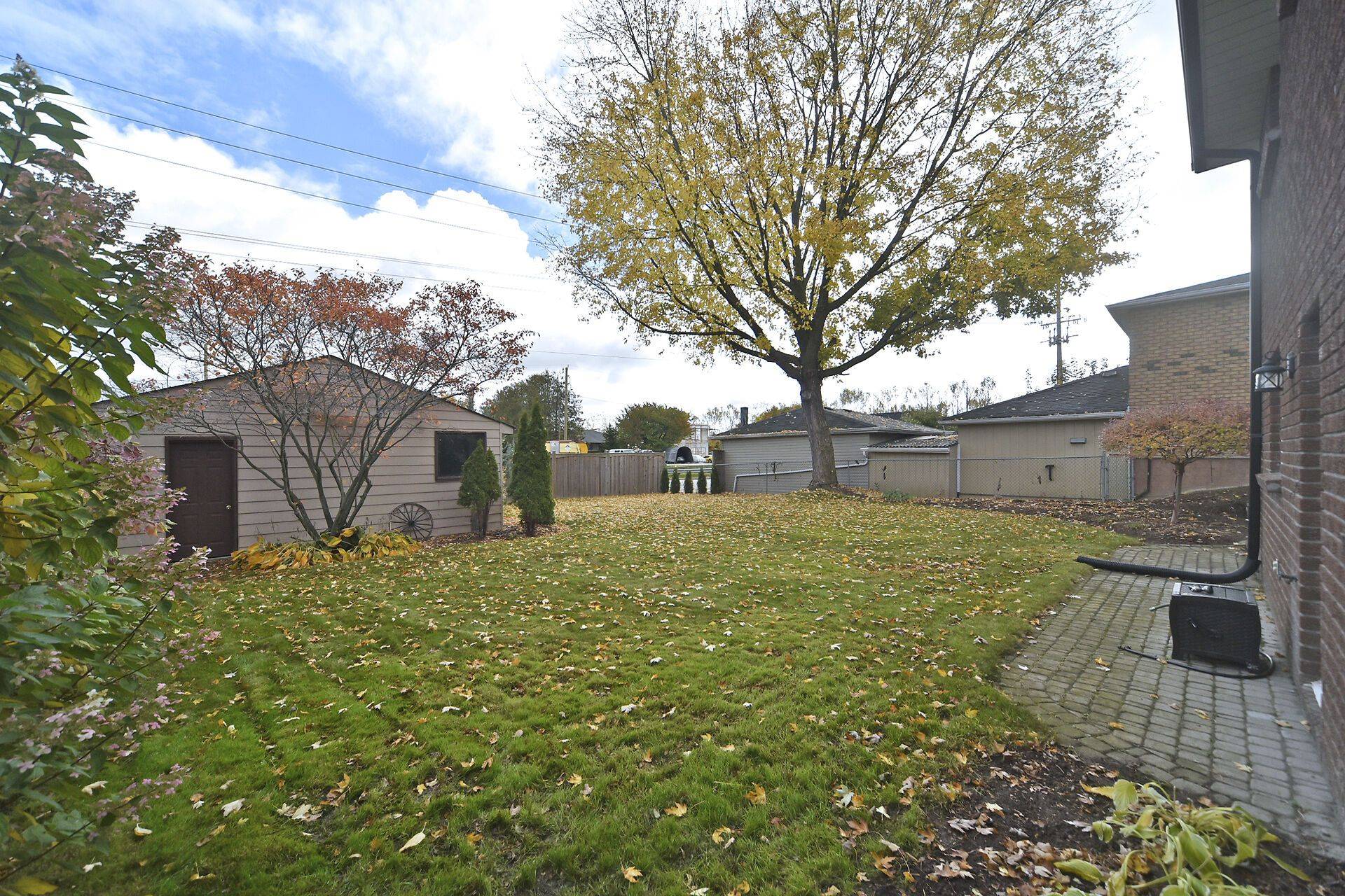 Bradford West Gwillimbury, ON L3Z 2W9,377 Parkwood AVE