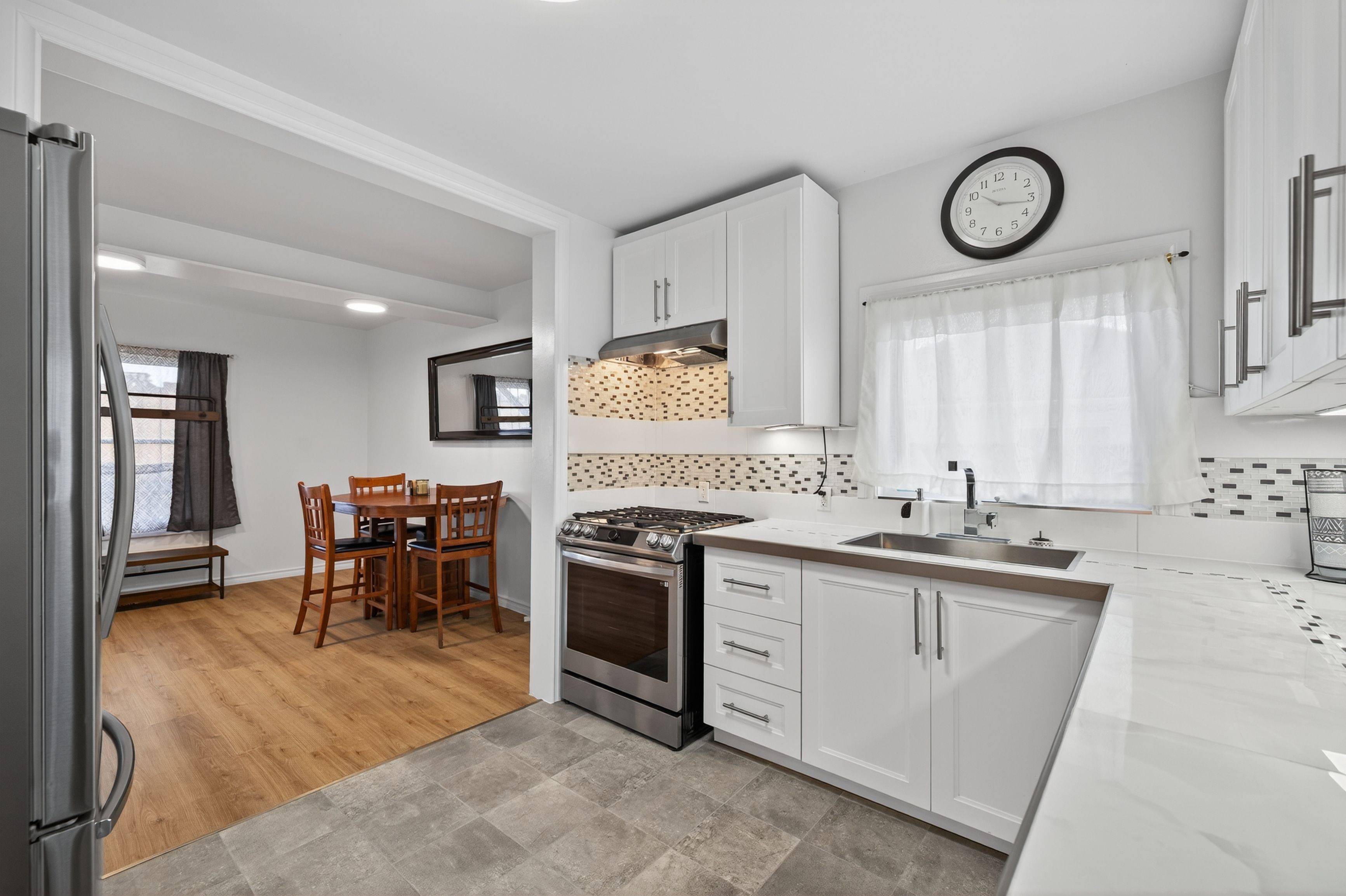 Chatham-kent, ON N0P 1A0,70 Jane ST