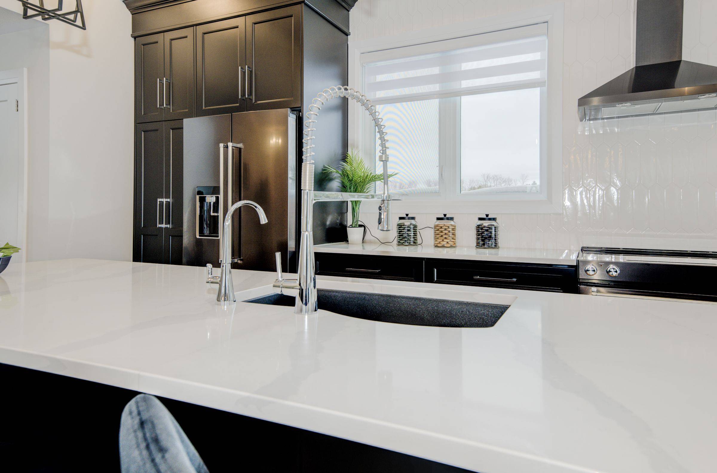 Guelph, ON N1E 0T1,2 Nicholas WAY