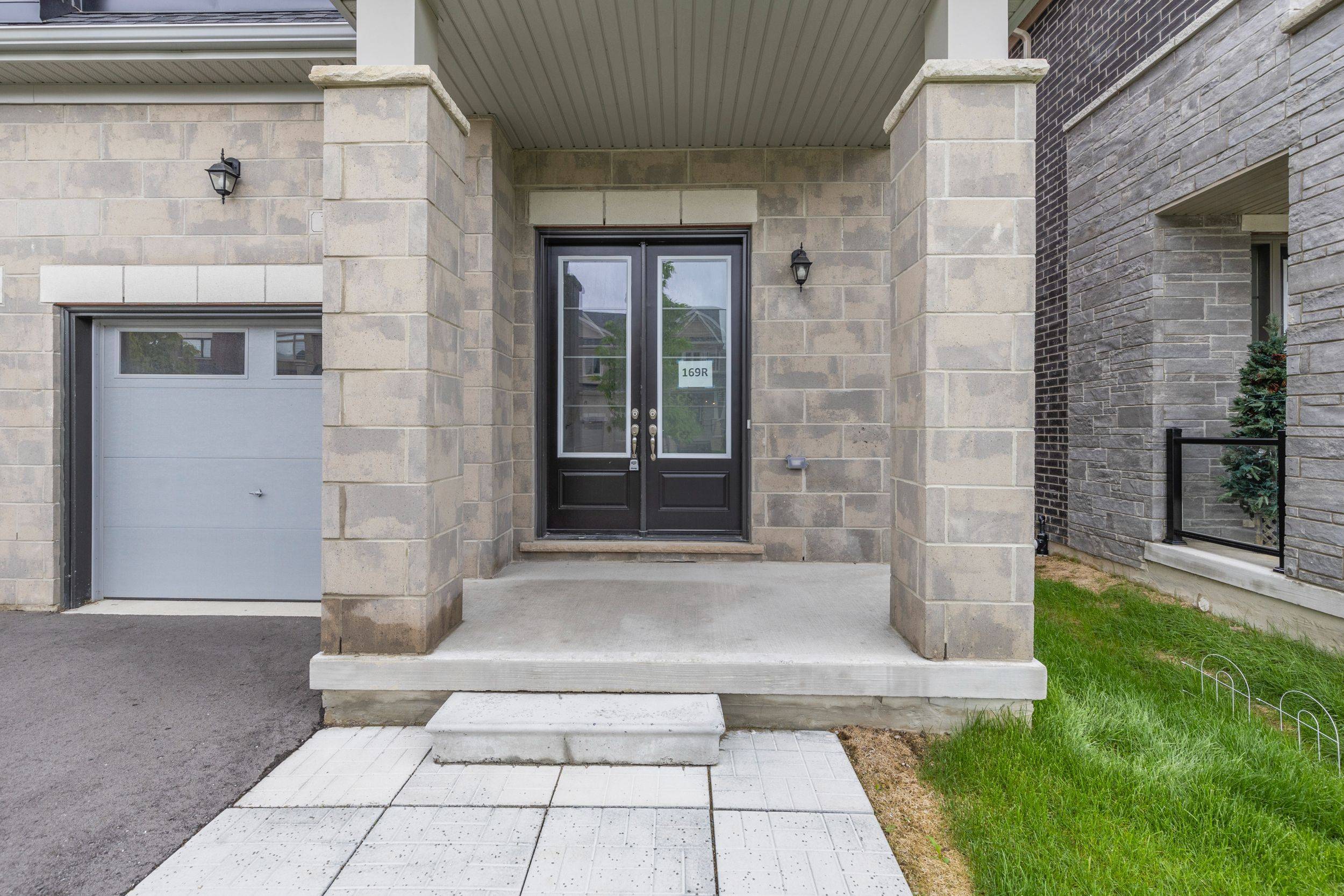 Springwater, ON L0L 1Y3,12 Sassafras RD