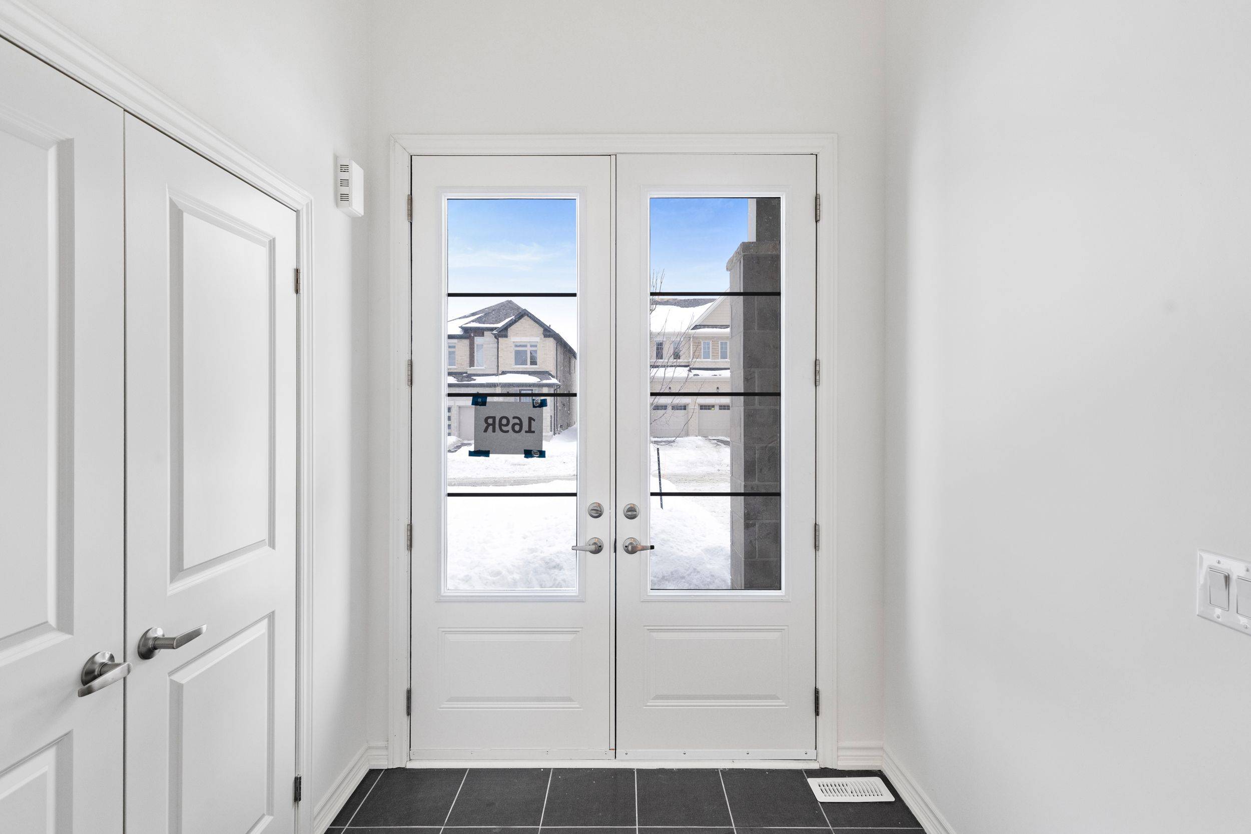 Springwater, ON L0L 1Y3,12 Sassafras RD