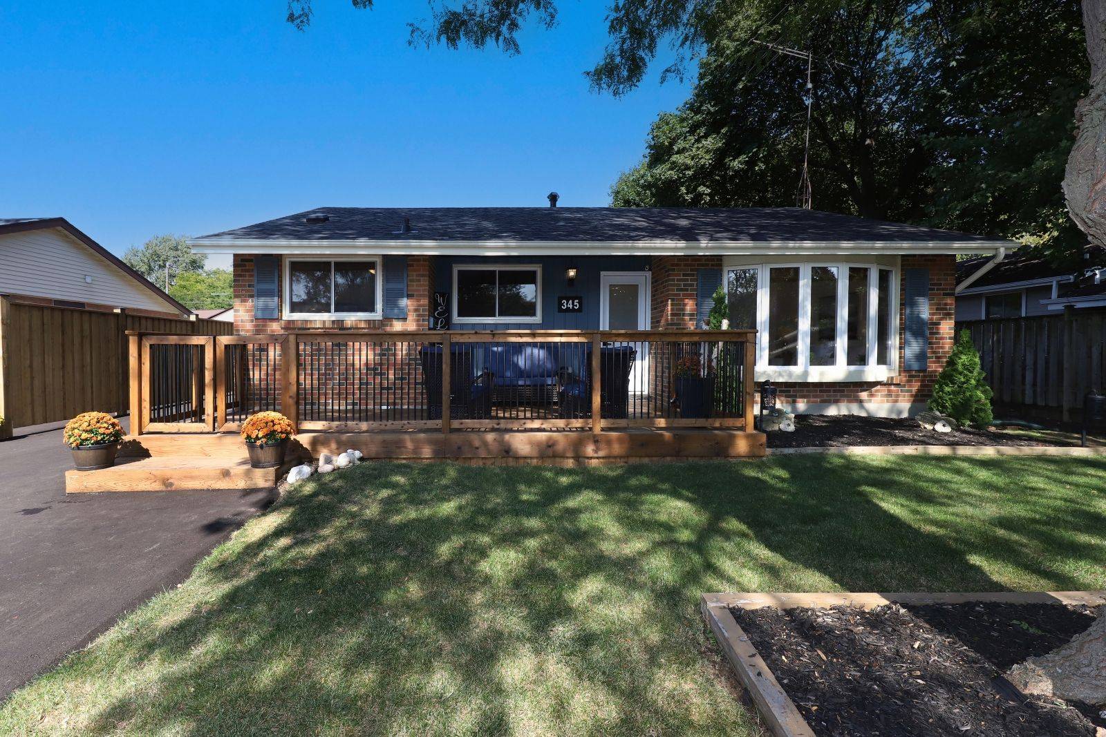 Milton, ON L9T 2G1,345 Maplewood CRES