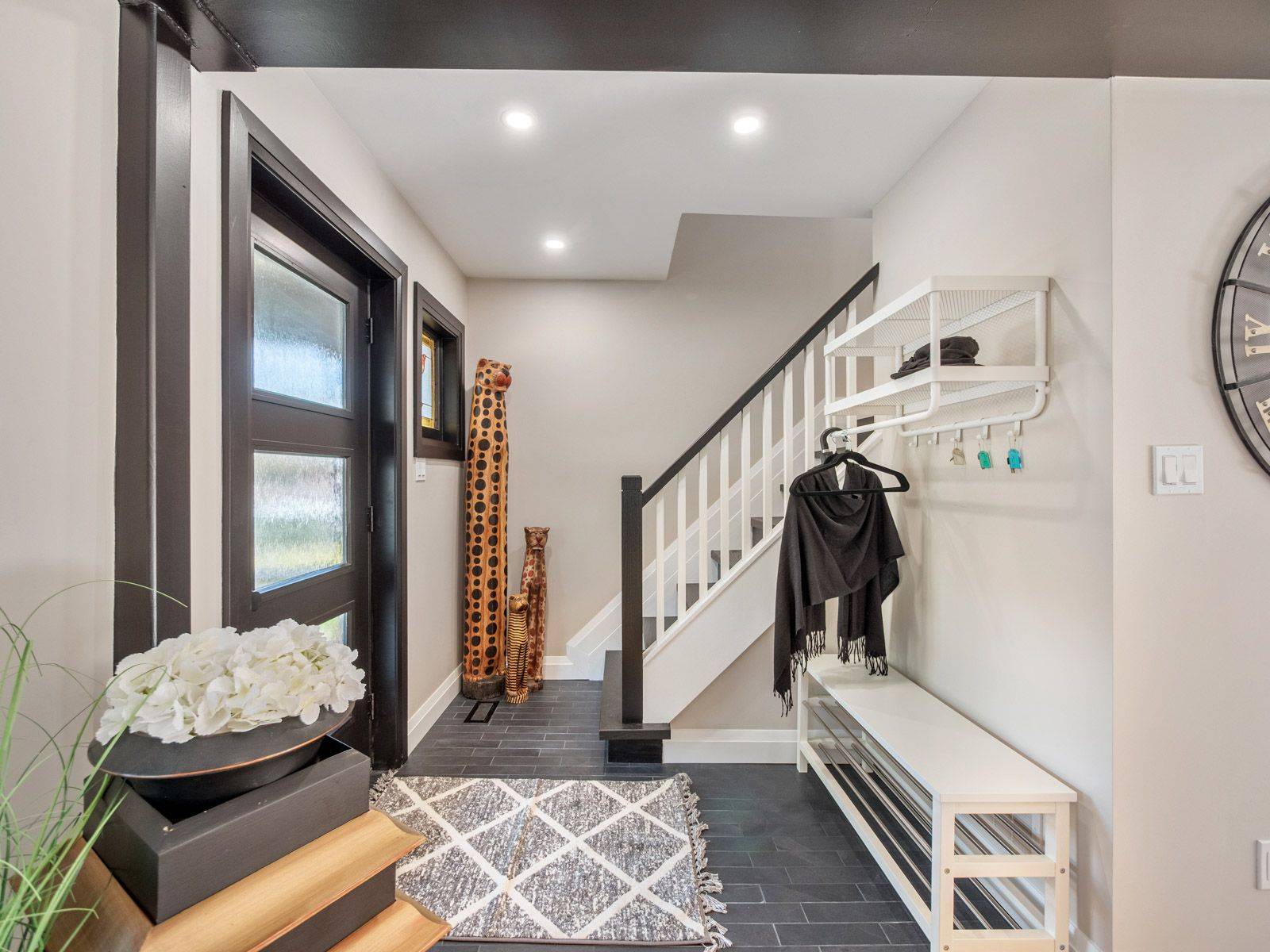 Hamilton, ON L8M 3J4,187 Rosslyn AVE S