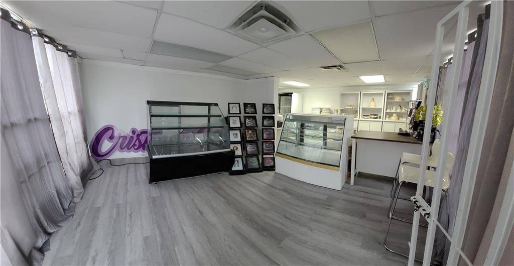 Hamilton, ON L8V 2W9,129 EAST 23RD ST