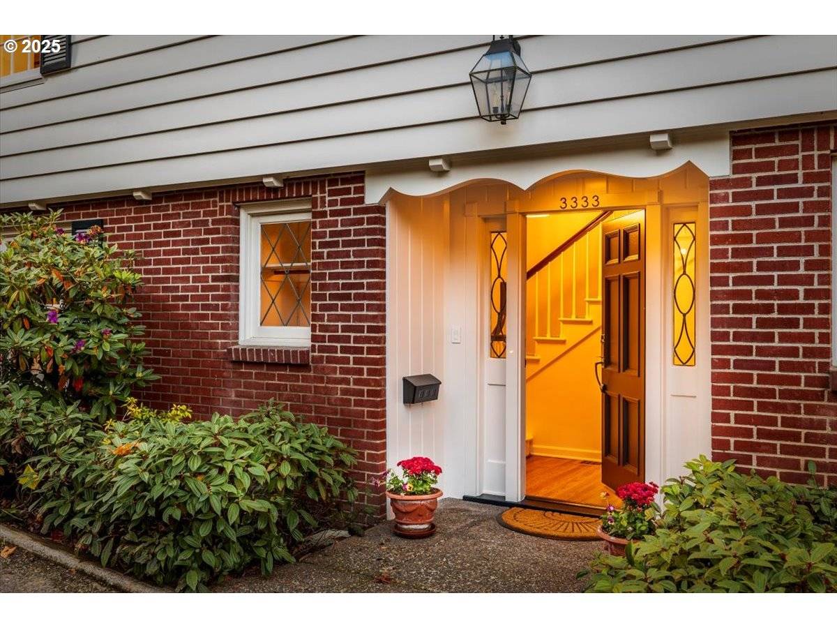 Portland, OR 97201,3333 SW HEATHER LN