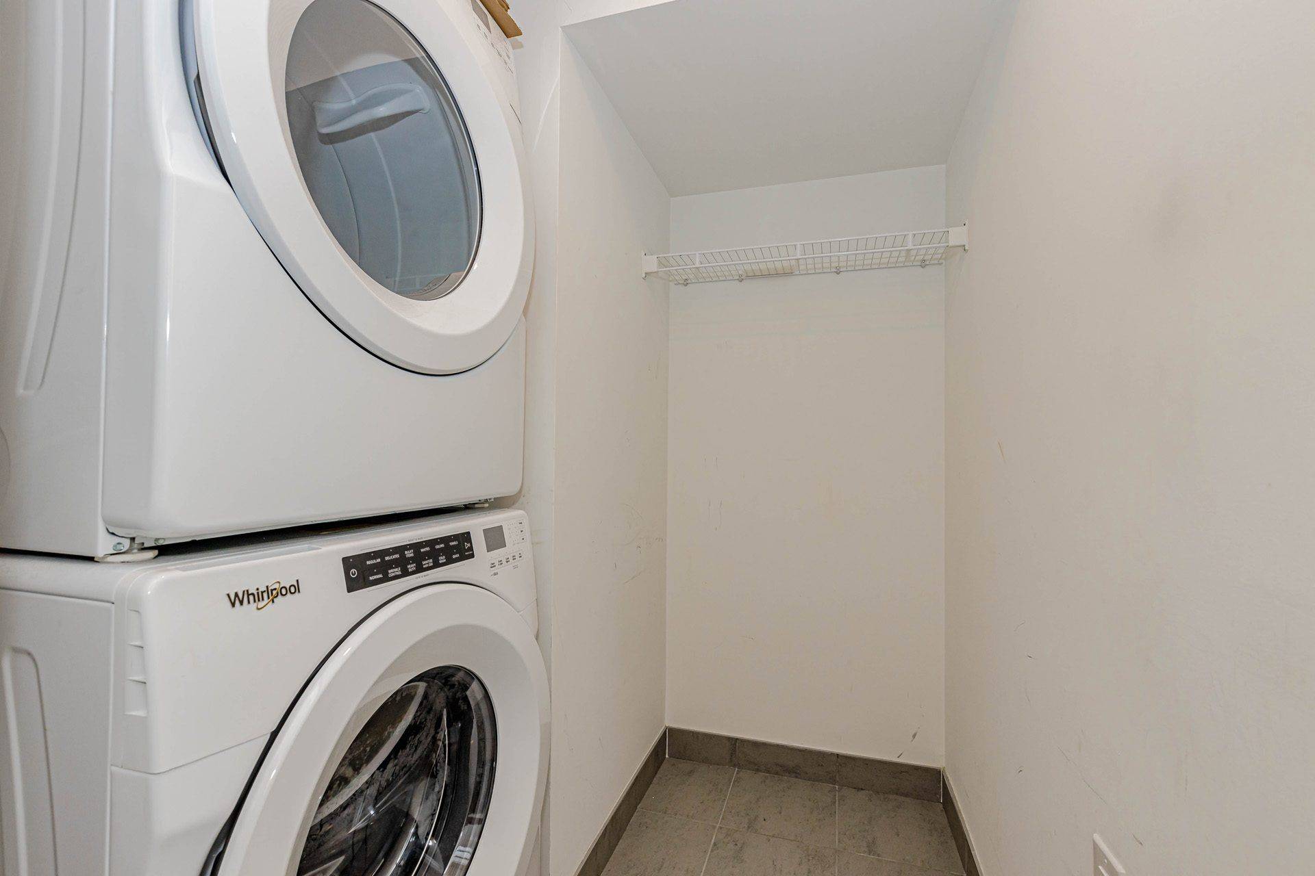 Mississauga, ON L5G 0C6,1075 Douglas Mccurdy Comm N/A #148