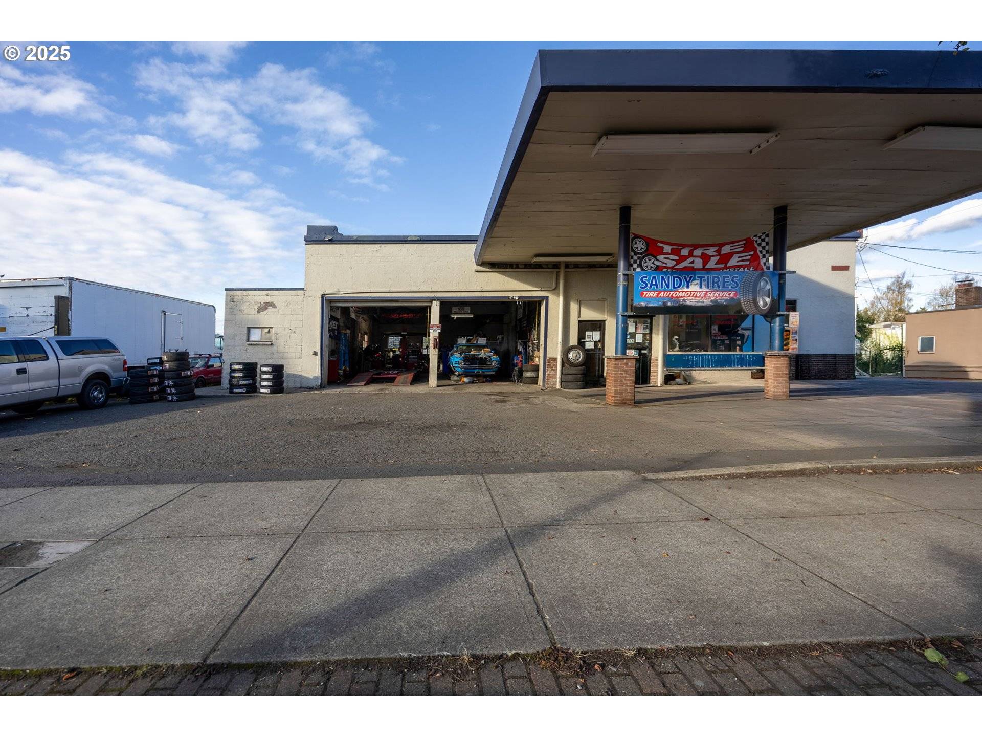 Sandy, OR 97055,38871 PROCTOR BLVD