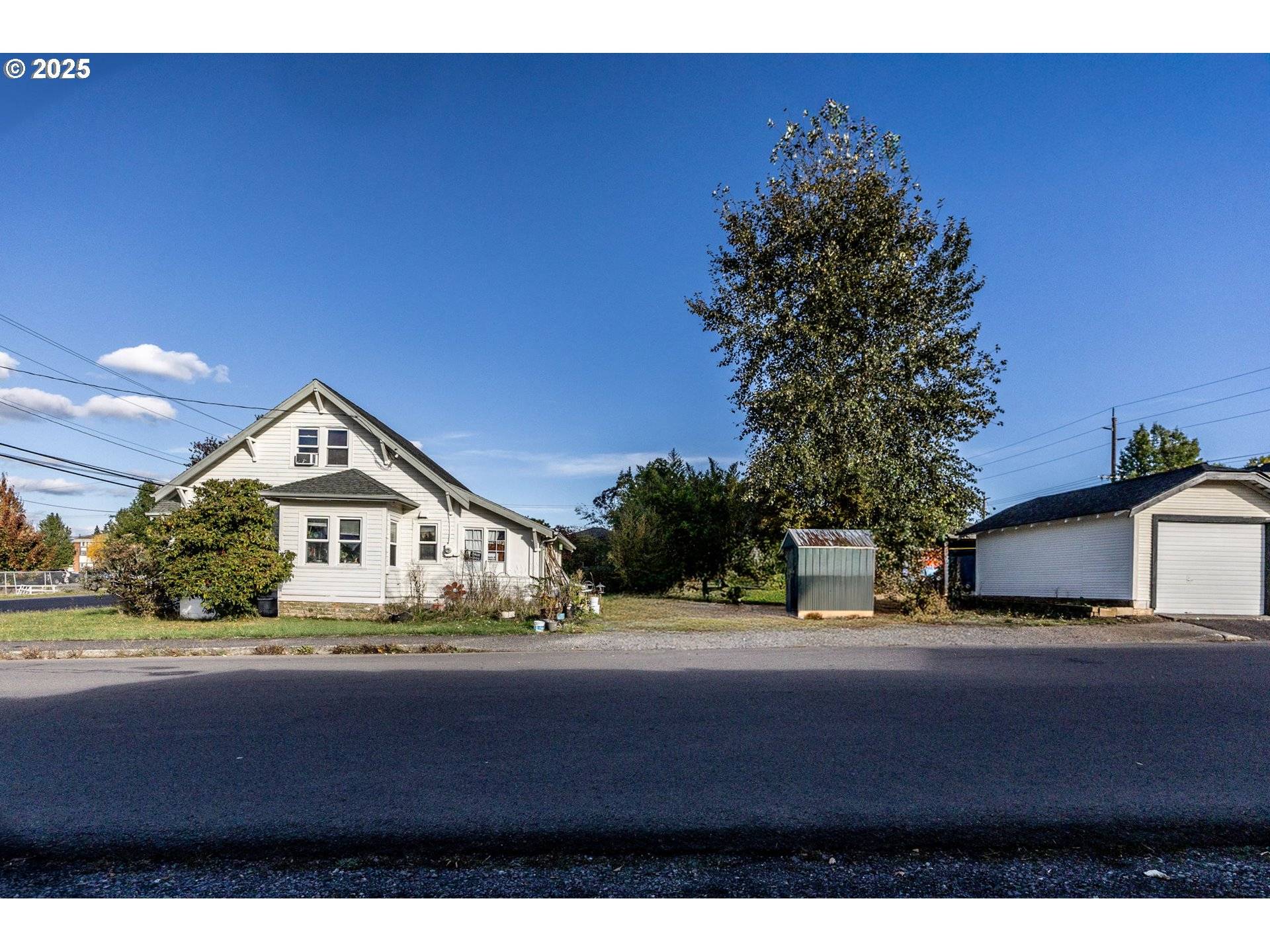 Sandy, OR 97055,38871 PROCTOR BLVD