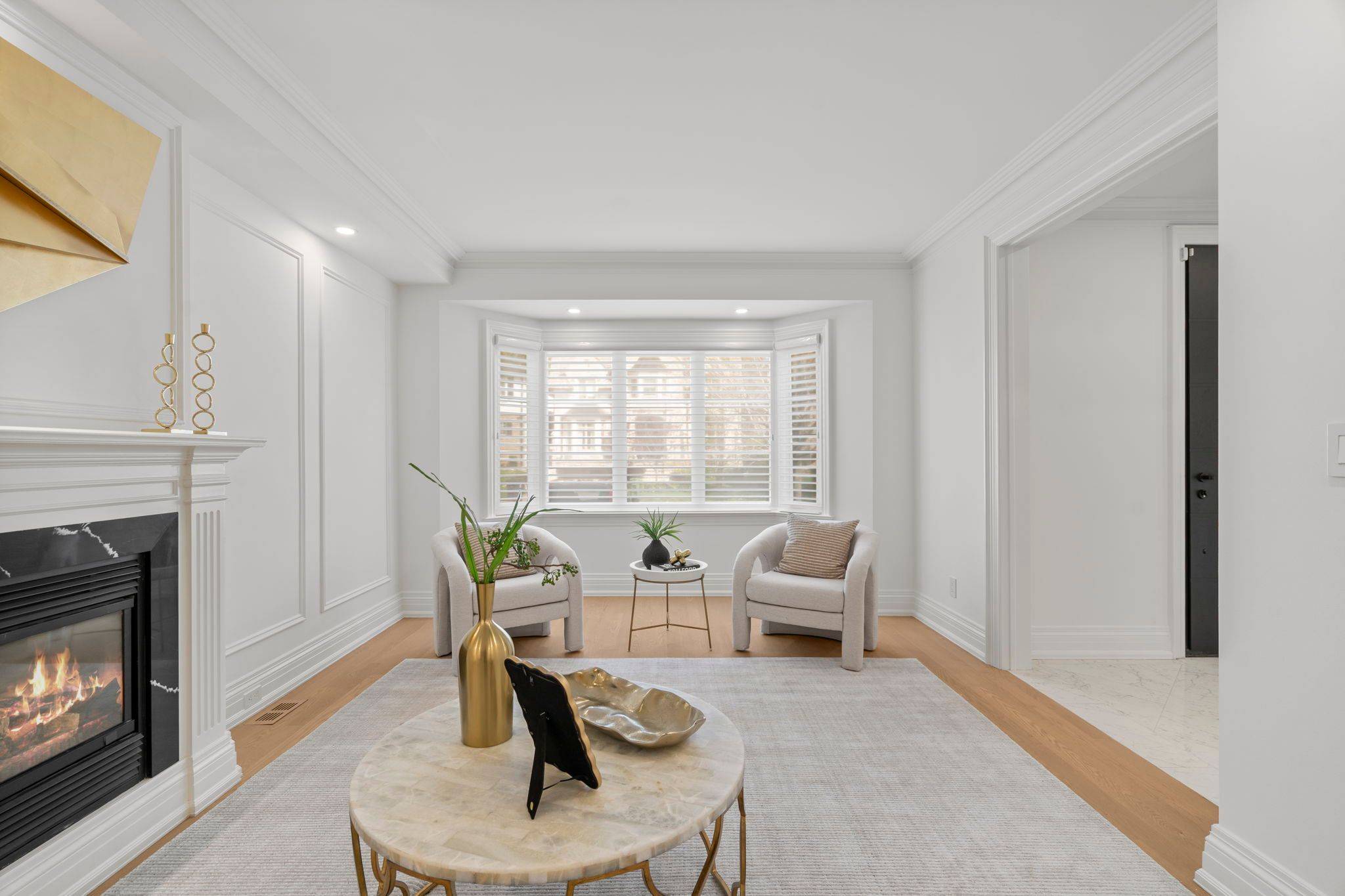 Toronto C12, ON M4N 1K9,267 St Leonards AVE