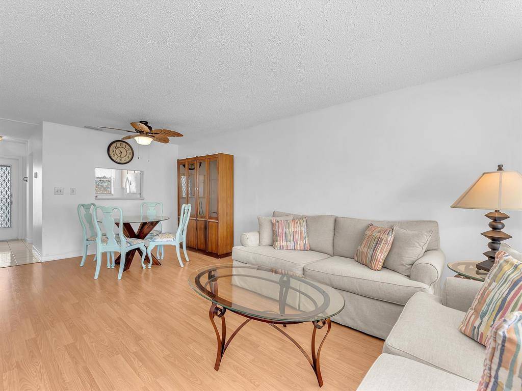 Margate, FL 33063,6870 Royal Palm Blvd #310M