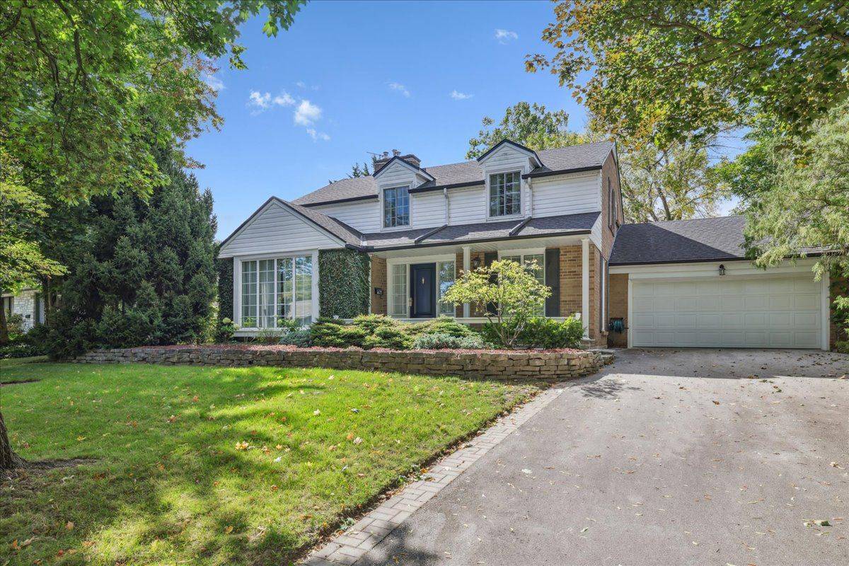 Burlington, ON L7L 2C8,222 STRATHCONA DR