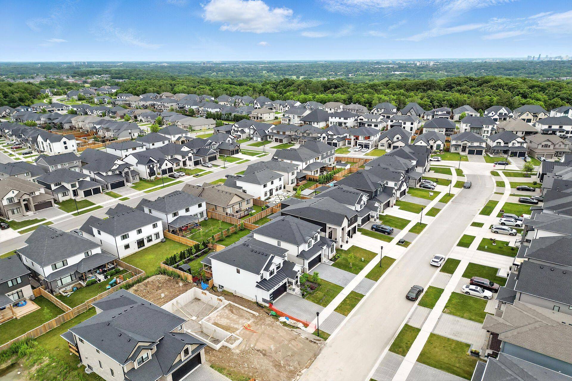 London South, ON N6K 4P9,1894 Fountain Grass DR