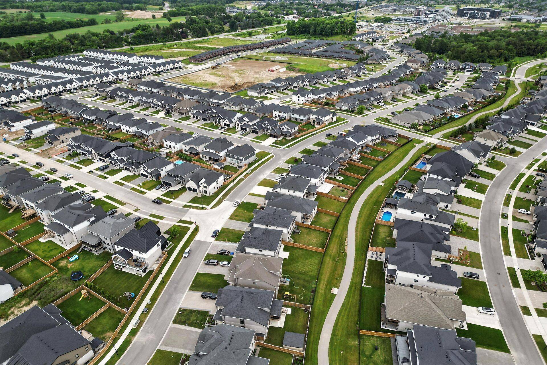 London South, ON N6K 4P9,1894 Fountain Grass DR