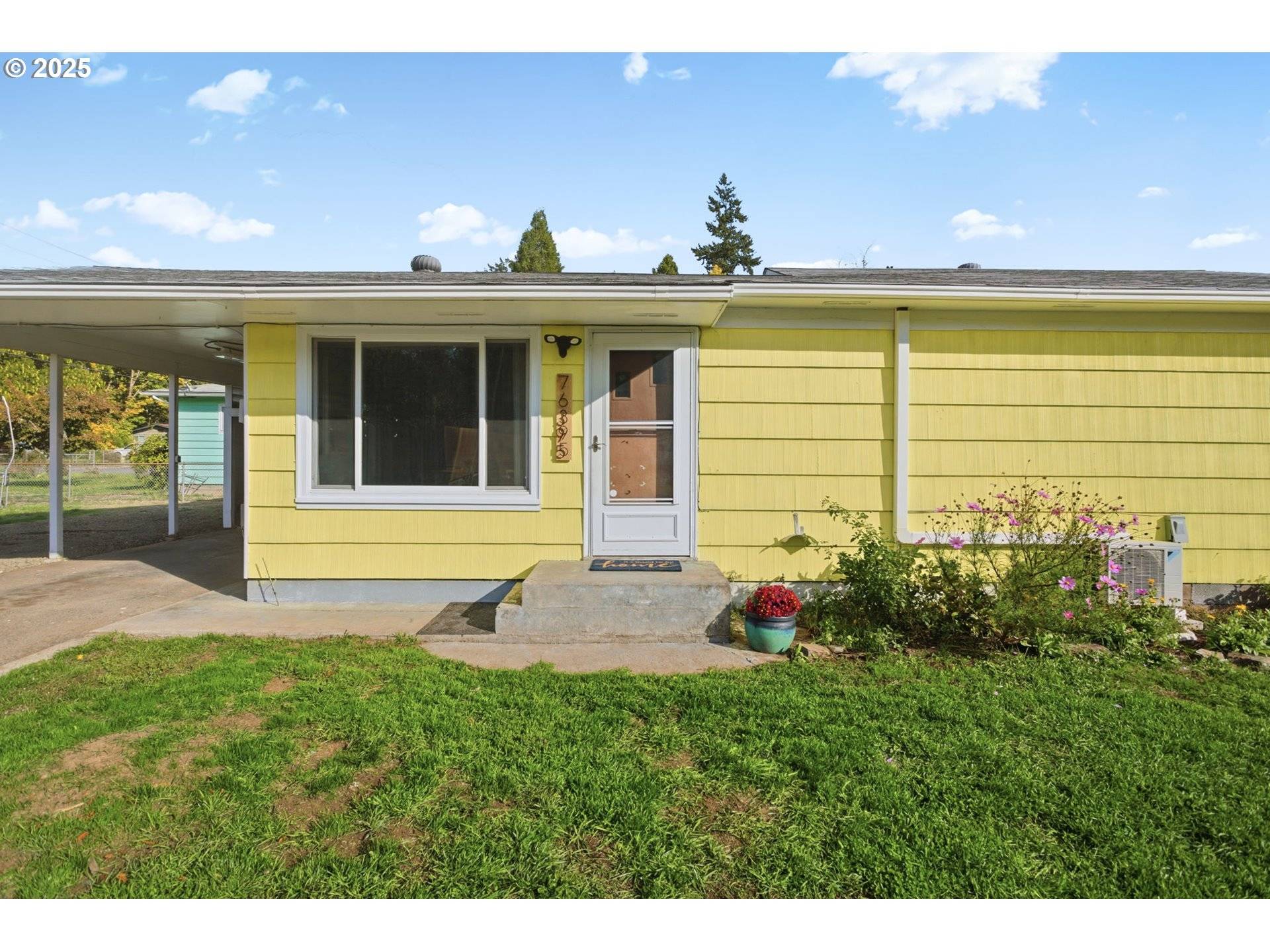 Oakridge, OR 97463,76395 RIVER RD