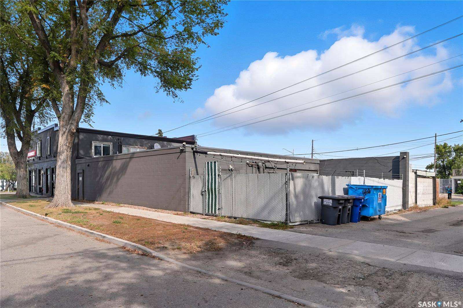 Saskatoon, SK S7M 1Y2,839 20th STREET W