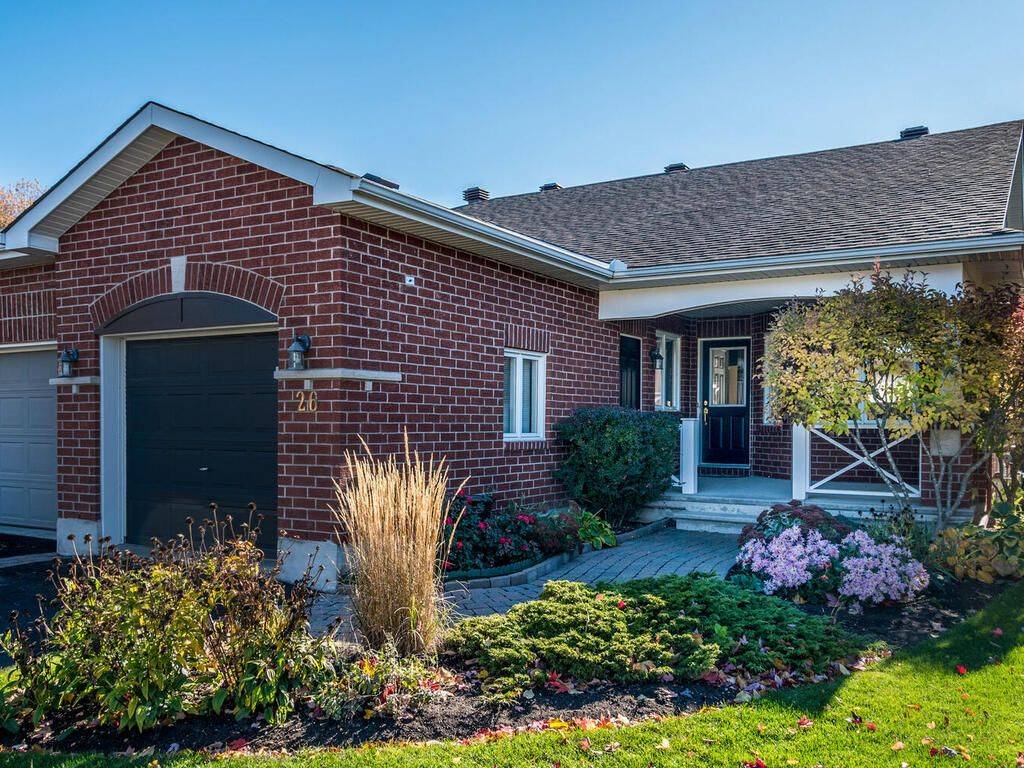 Kanata, ON K2M 2X6,26 Nighthawk CRES