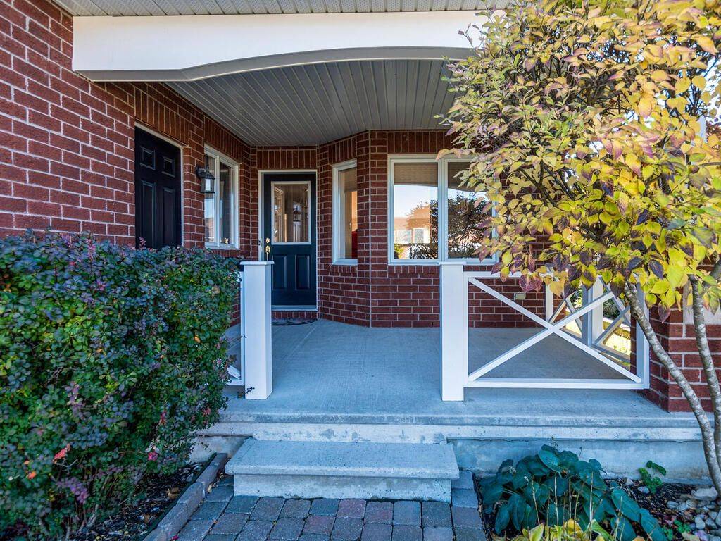 Kanata, ON K2M 2X6,26 Nighthawk CRES