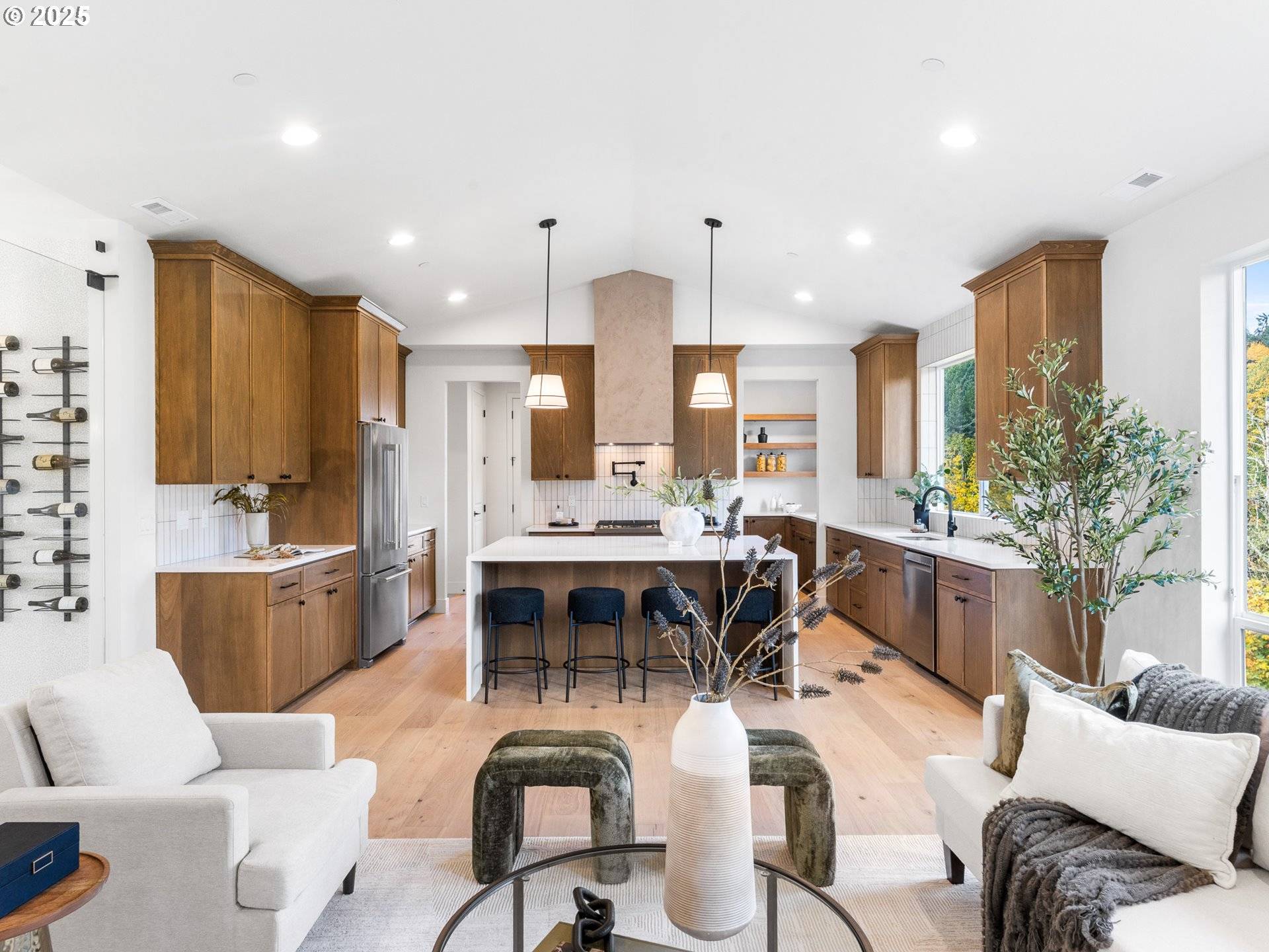 Gresham, OR 97080,841 SW 49th DR